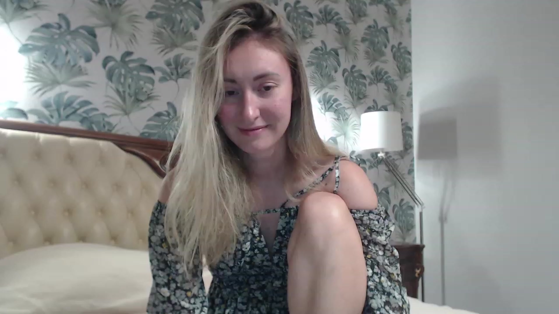 Gallery image thumbnail from Veronica_4u's myfreecams stream on, 09/20/2023, 18:14 image 18 of 20