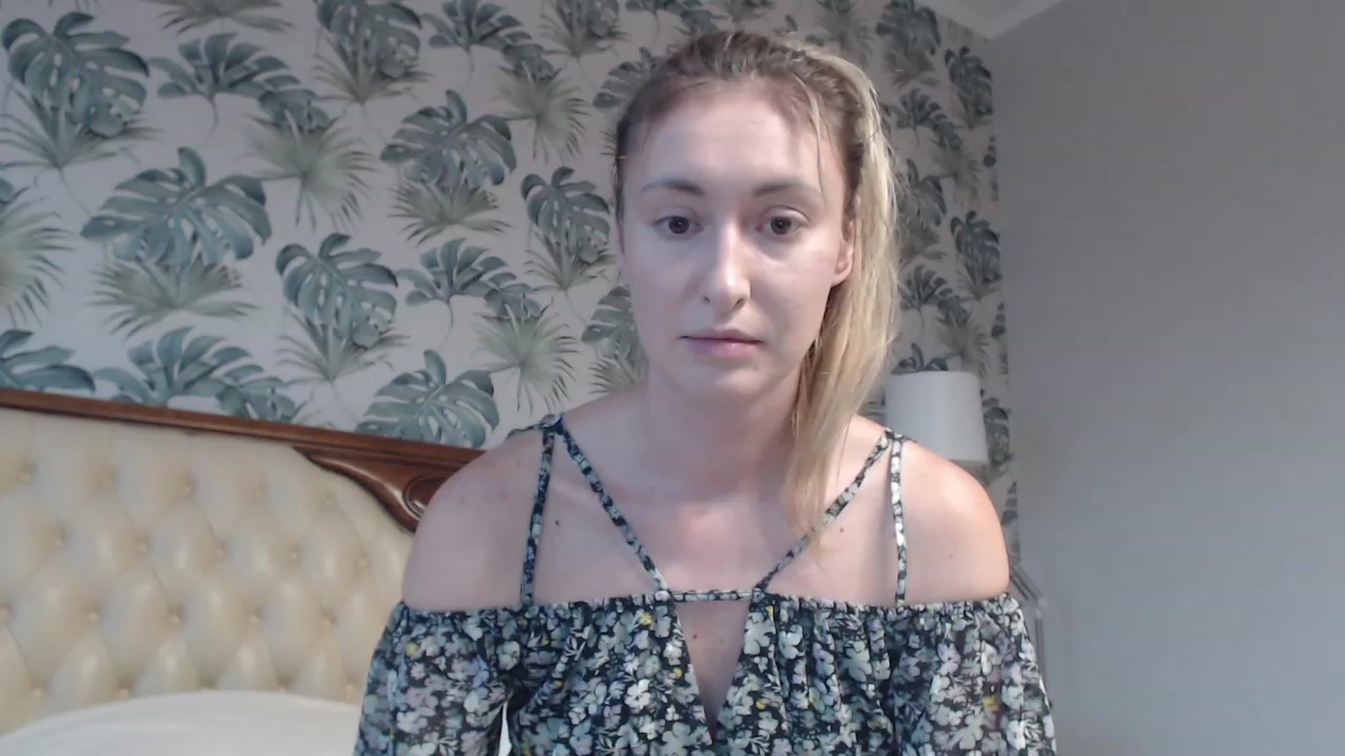 Gallery image thumbnail from Veronica_4u's myfreecams stream on, 09/22/2023, 15:55 image 3 of 20