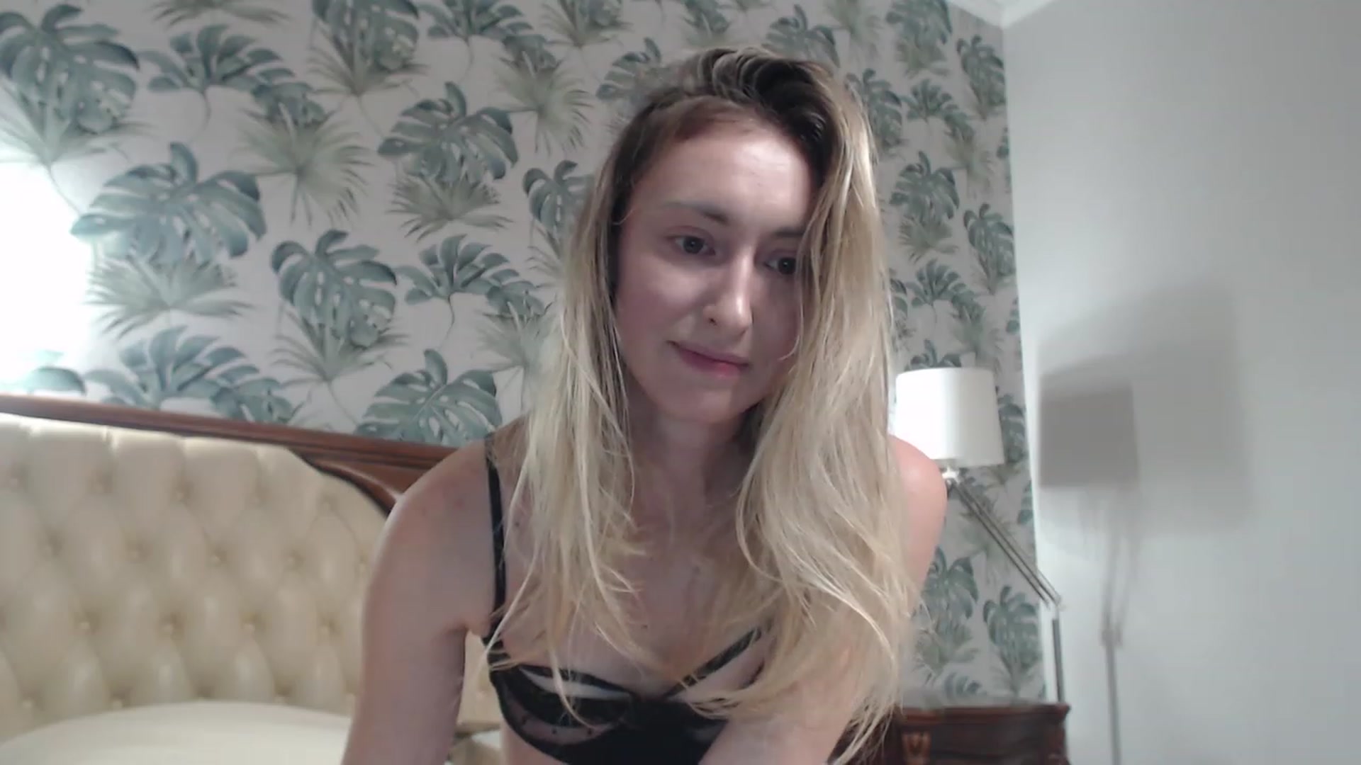 Gallery image thumbnail from Veronica_4u's myfreecams stream on, 09/22/2023, 17:42 image 19 of 20