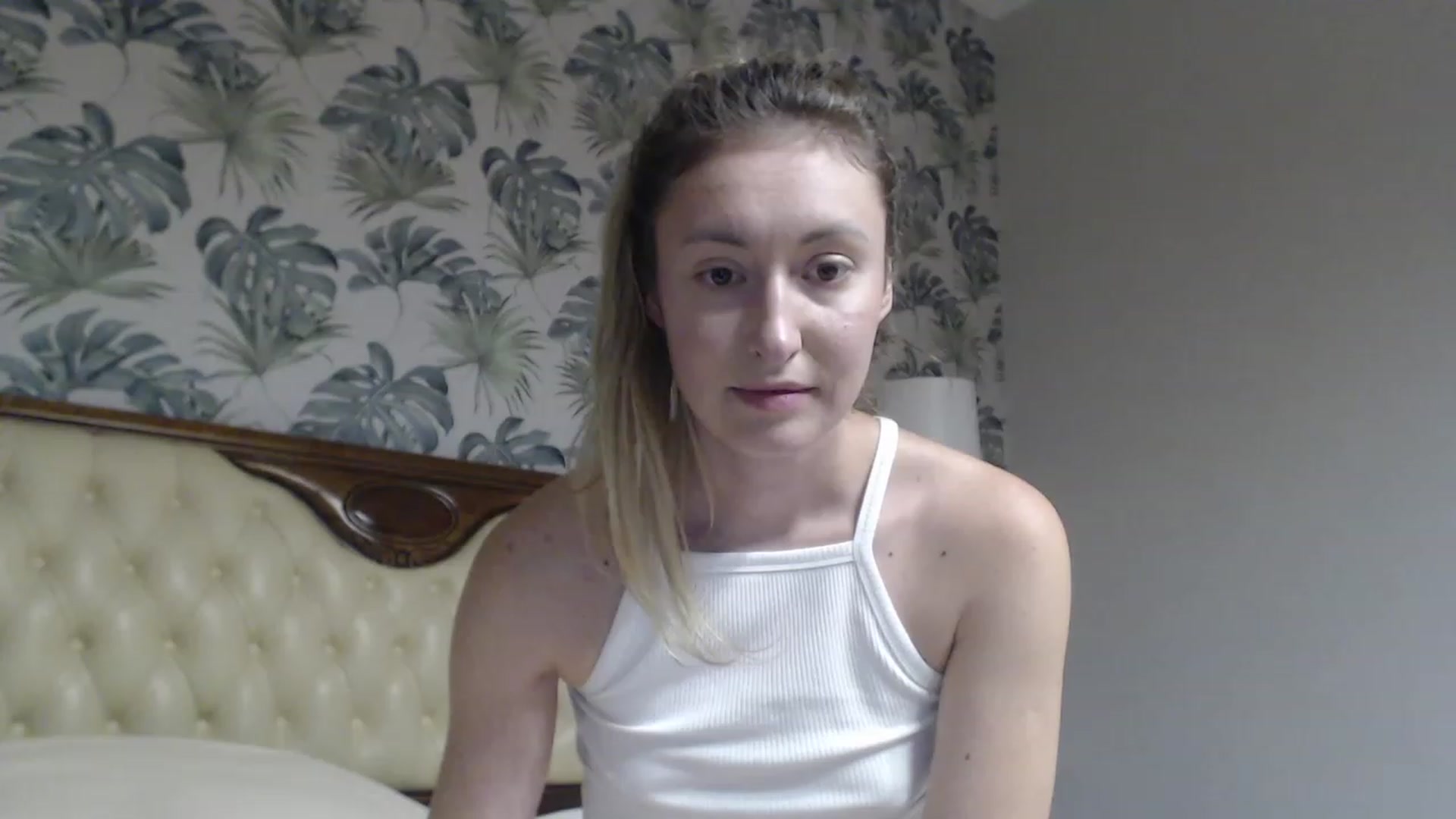 Gallery image thumbnail from Veronica_4u's myfreecams stream on, 09/23/2023, 17:16 image 20 of 20