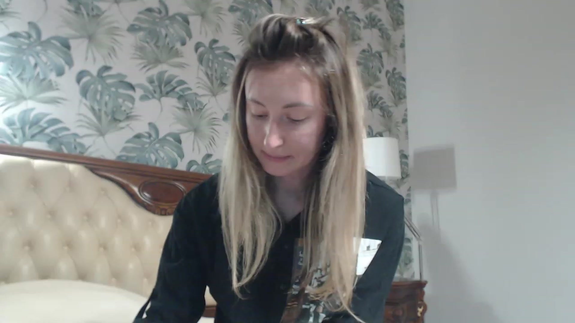Gallery image thumbnail from Veronica_4u's myfreecams stream on, 09/28/2023, 16:51 image 17 of 20