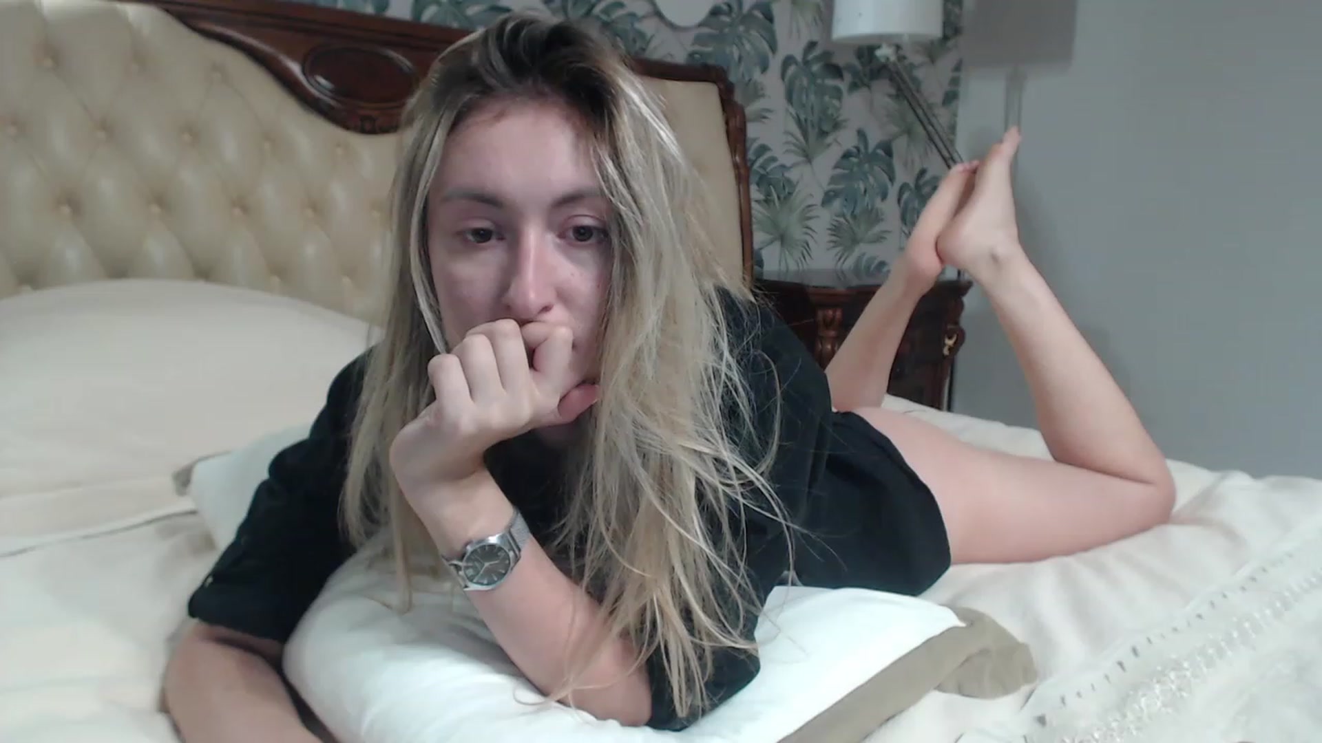 Gallery image thumbnail from Veronica_4u's myfreecams stream on, 09/28/2023, 16:51 image 6 of 20
