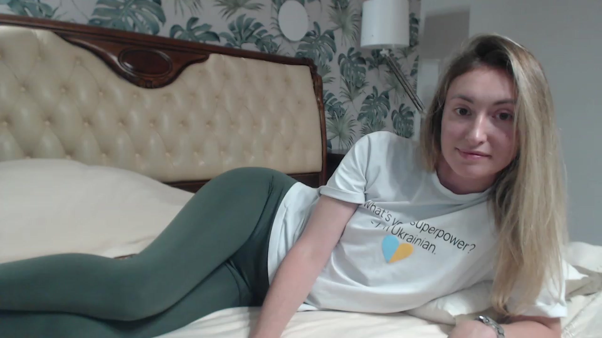 Gallery image thumbnail from Veronica_4u's myfreecams stream on, 10/05/2023, 16:49 image 16 of 20