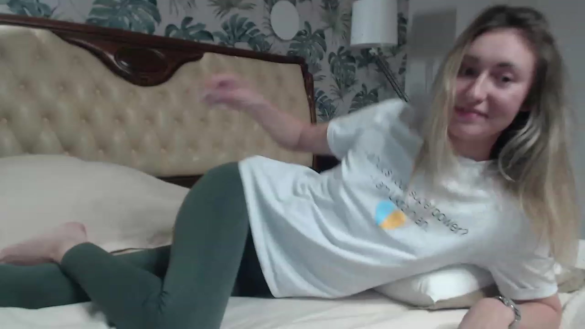 Gallery image thumbnail from Veronica_4u's myfreecams stream on, 10/05/2023, 16:49 image 3 of 20