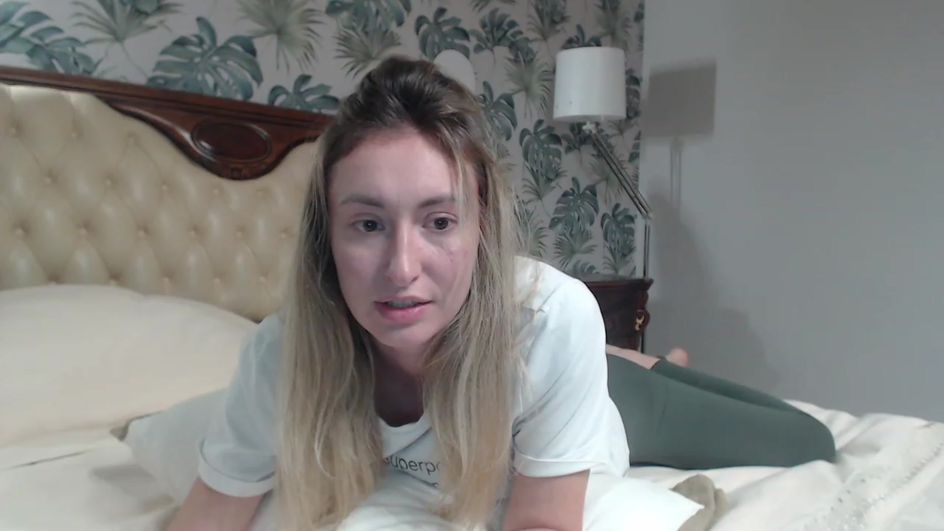 Gallery image thumbnail from Veronica_4u's myfreecams stream on, 10/05/2023, 18:14 image 13 of 20