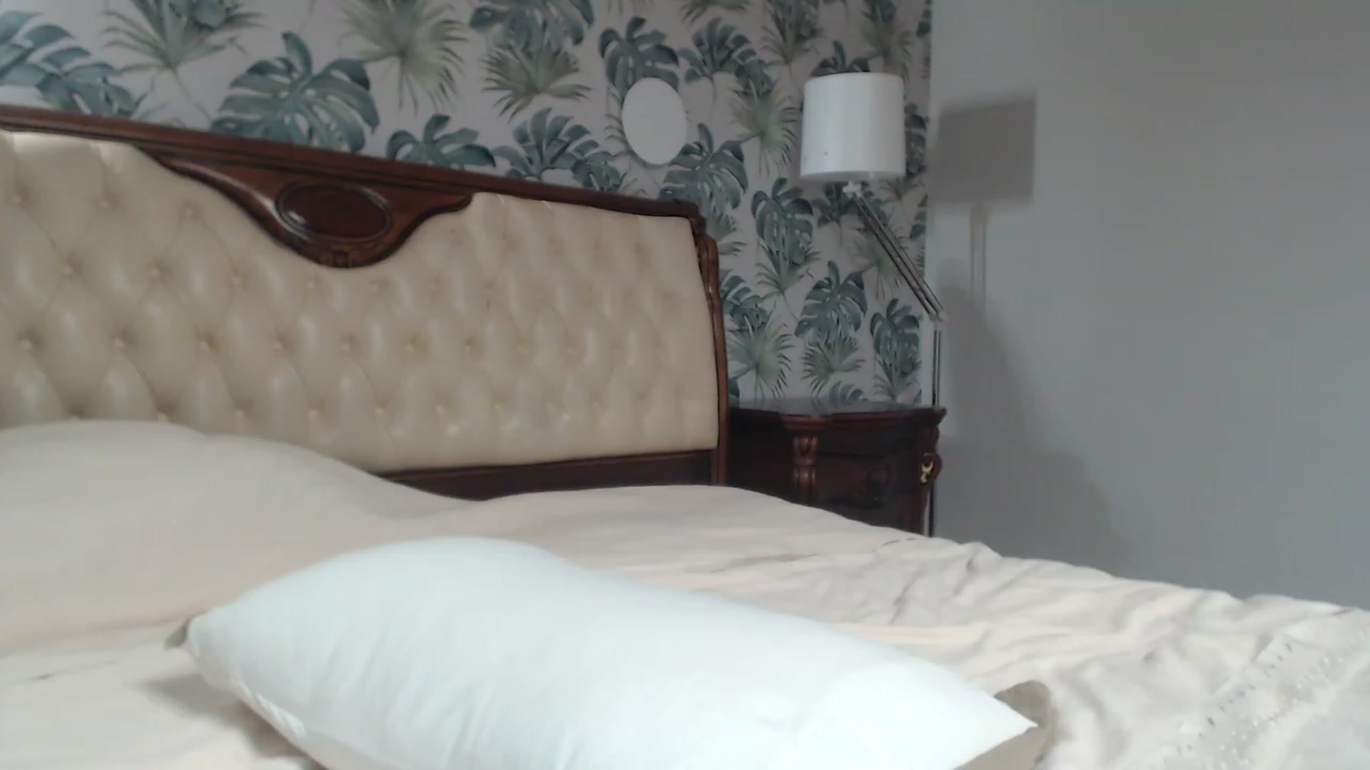 Gallery image thumbnail from Veronica_4u's myfreecams stream on, 10/05/2023, 18:14 image 15 of 20
