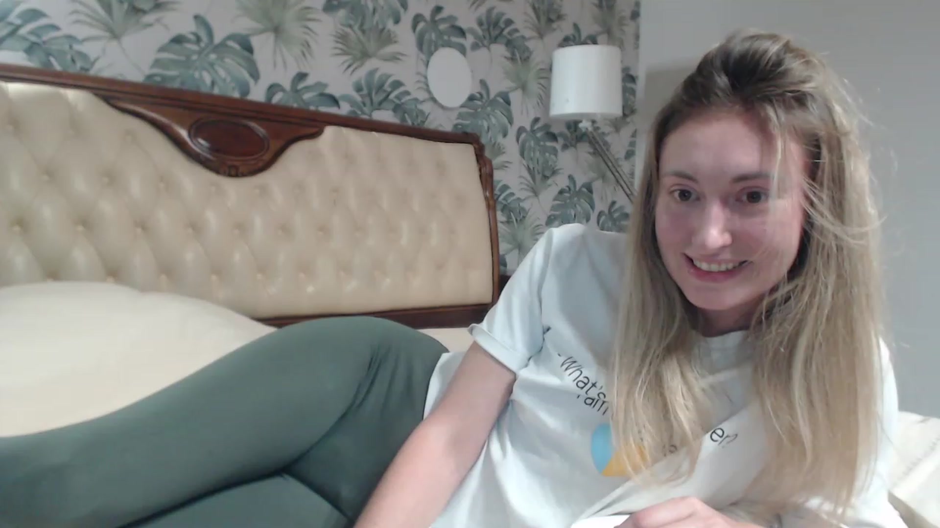 Gallery image thumbnail from Veronica_4u's myfreecams stream on, 10/05/2023, 18:14 image 10 of 20