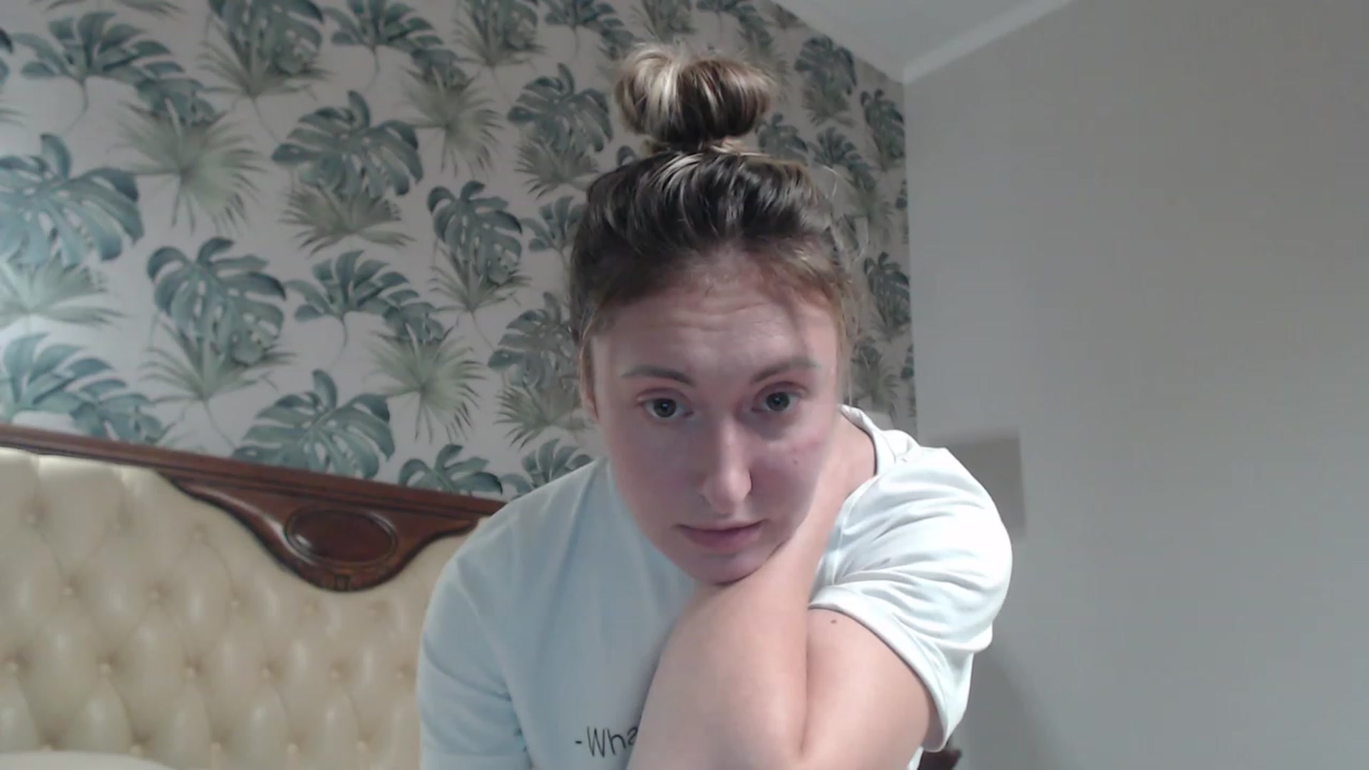 Gallery image thumbnail from Veronica_4u's myfreecams stream on, 10/06/2023, 16:34 image 19 of 20