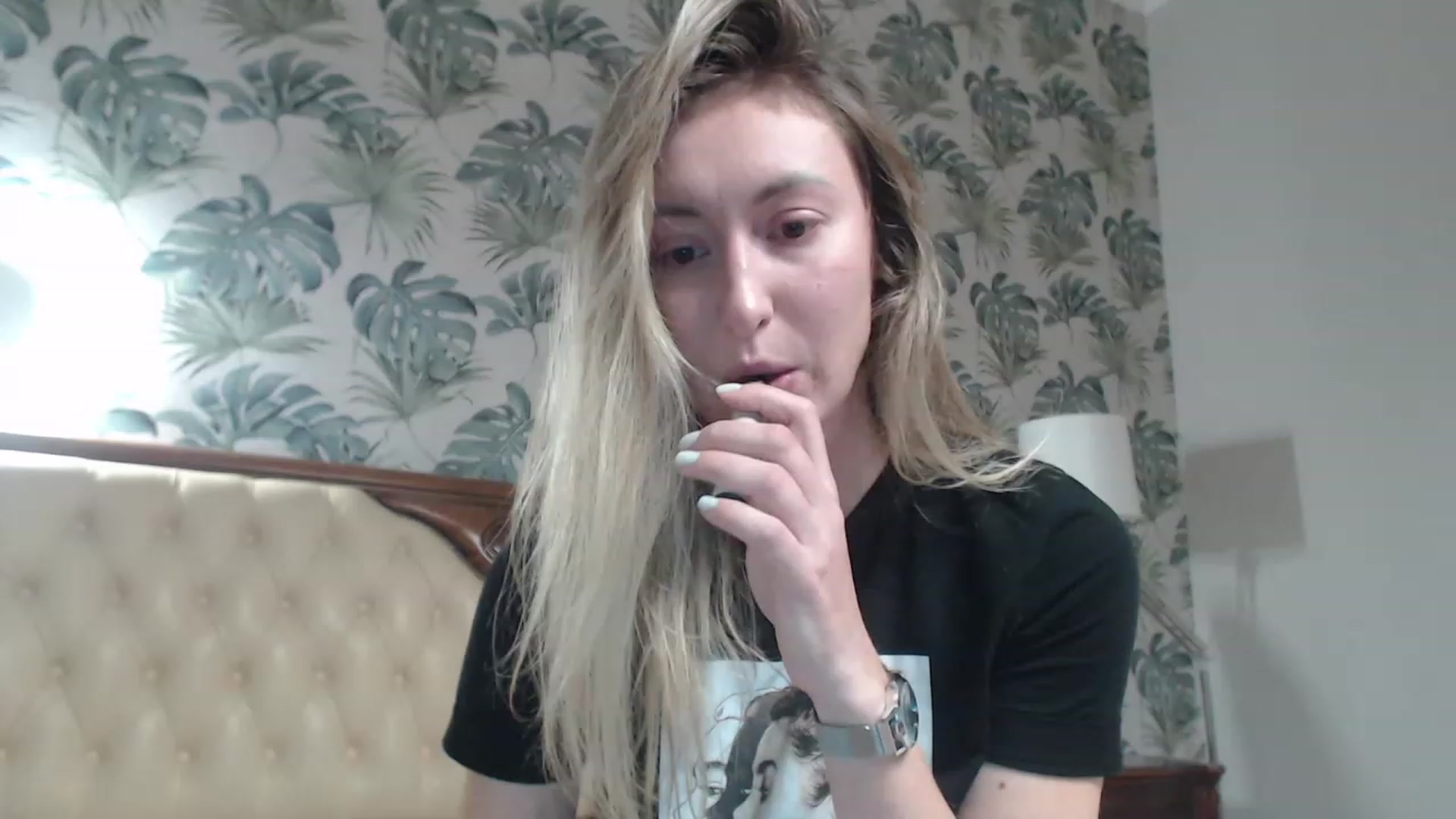 Gallery image thumbnail from Veronica_4u's myfreecams stream on, 10/09/2023, 17:54 image 10 of 20