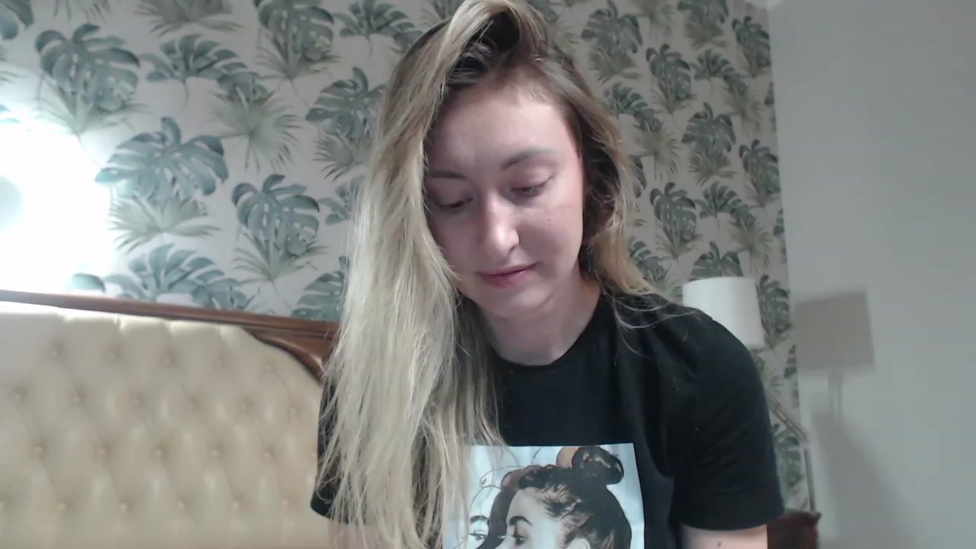 Gallery image thumbnail from Veronica_4u's myfreecams stream on, 10/09/2023, 17:54 image 7 of 20