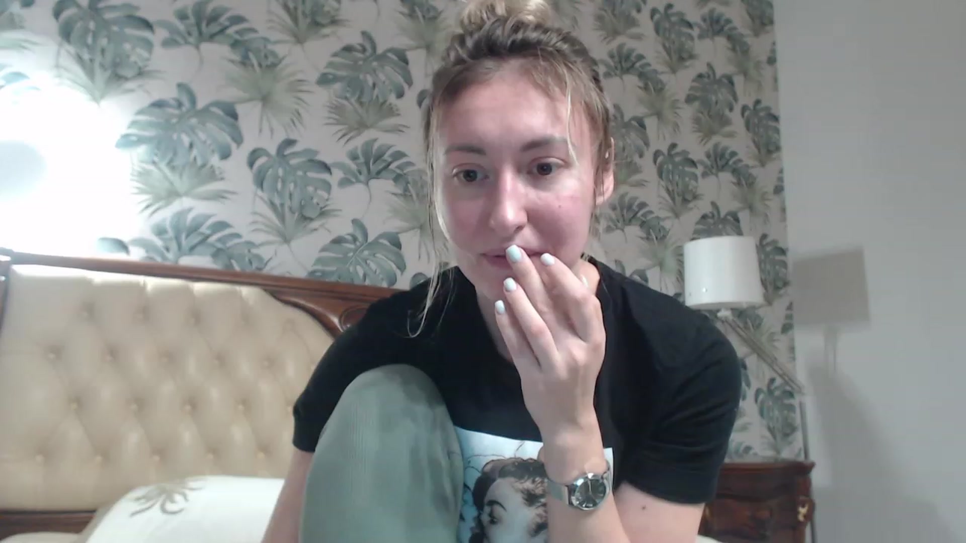 Gallery image thumbnail from Veronica_4u's myfreecams stream on, 10/11/2023, 17:27 image 8 of 20
