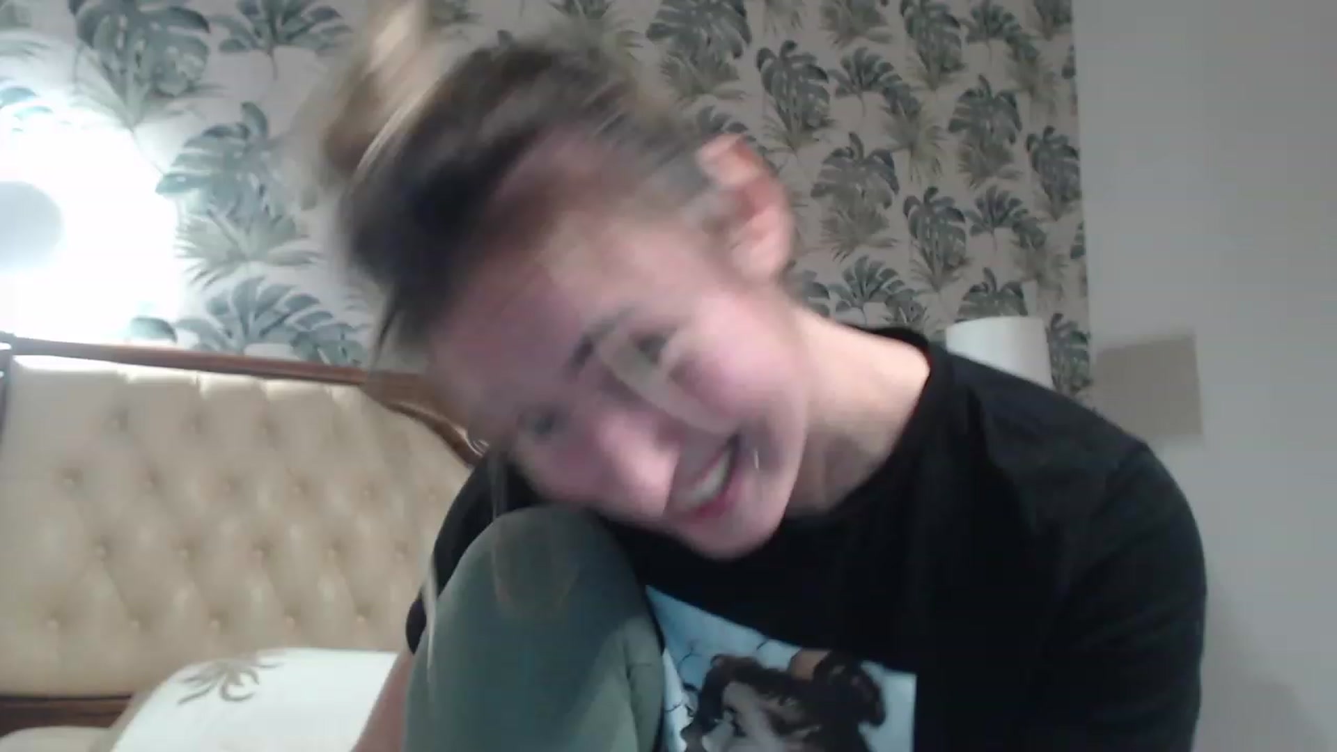 Gallery image thumbnail from Veronica_4u's myfreecams stream on, 10/11/2023, 17:27 image 5 of 20