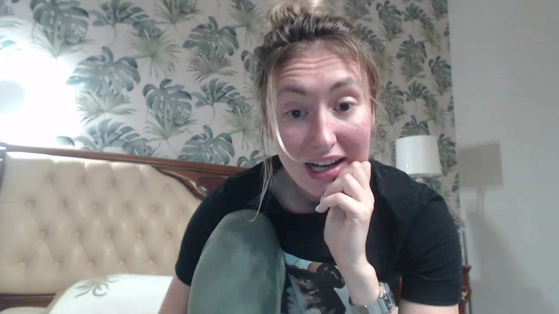 Gallery image thumbnail from Veronica_4u's myfreecams stream on, 10/11/2023, 17:27 image 18 of 20
