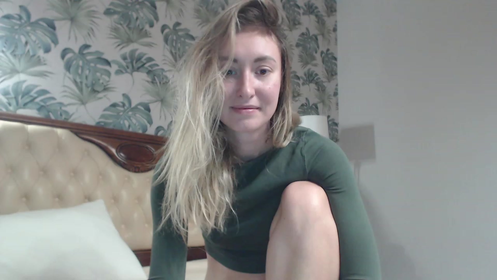 Gallery image thumbnail from Veronica_4u's myfreecams stream on, 10/23/2023, 16:04 image 17 of 20