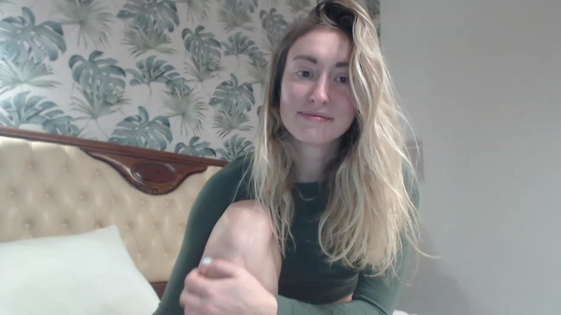 Gallery image thumbnail from Veronica_4u's myfreecams stream on, 10/23/2023, 16:04 image 20 of 20