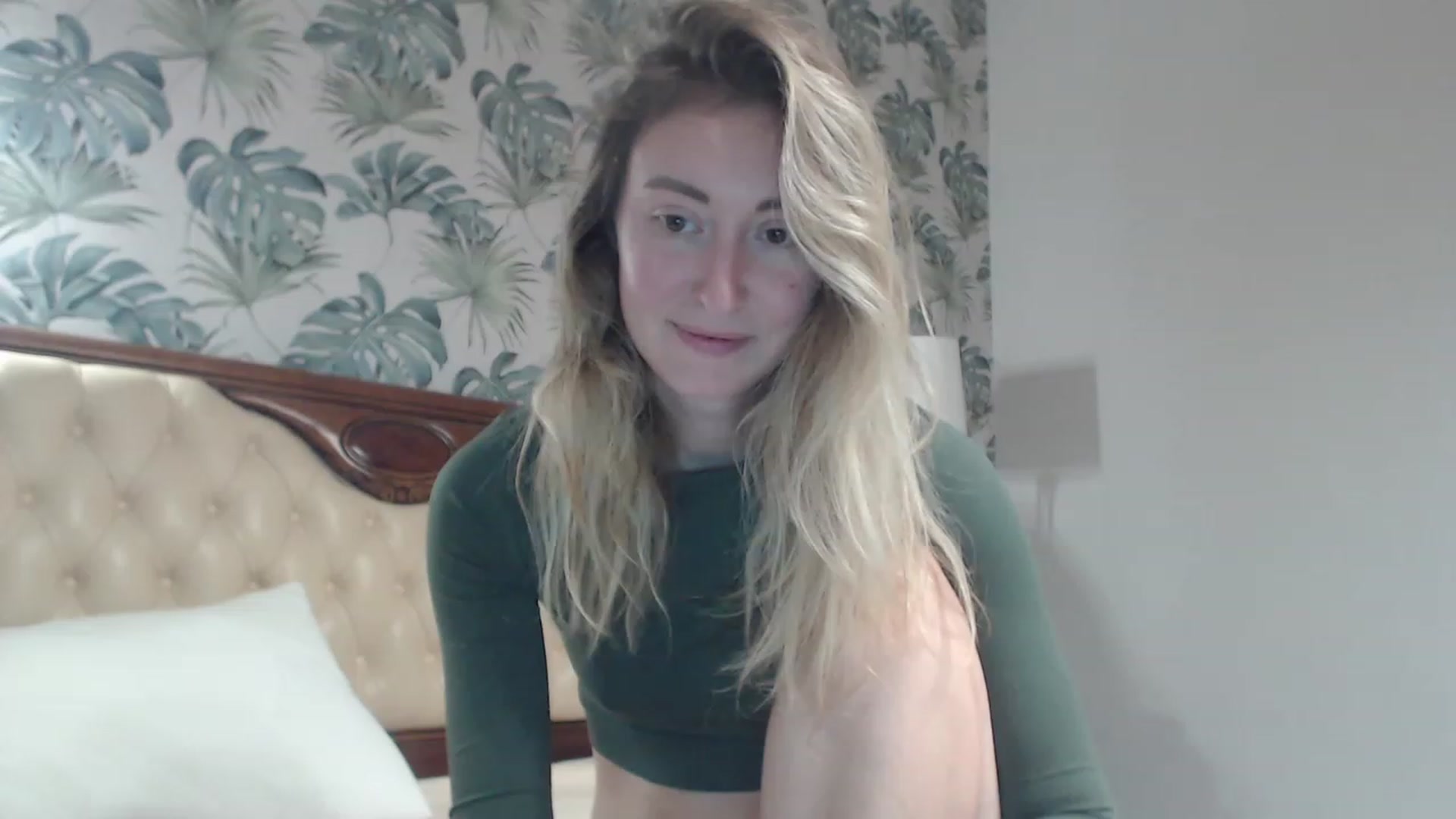 Gallery image thumbnail from Veronica_4u's myfreecams stream on, 10/23/2023, 16:04 image 8 of 20