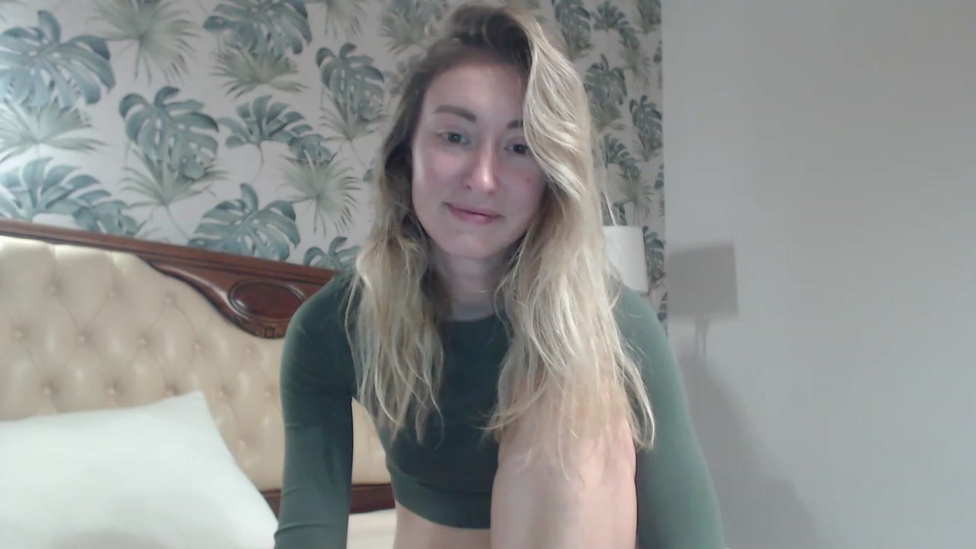 Gallery image thumbnail from Veronica_4u's myfreecams stream on, 10/23/2023, 16:04 image 9 of 20