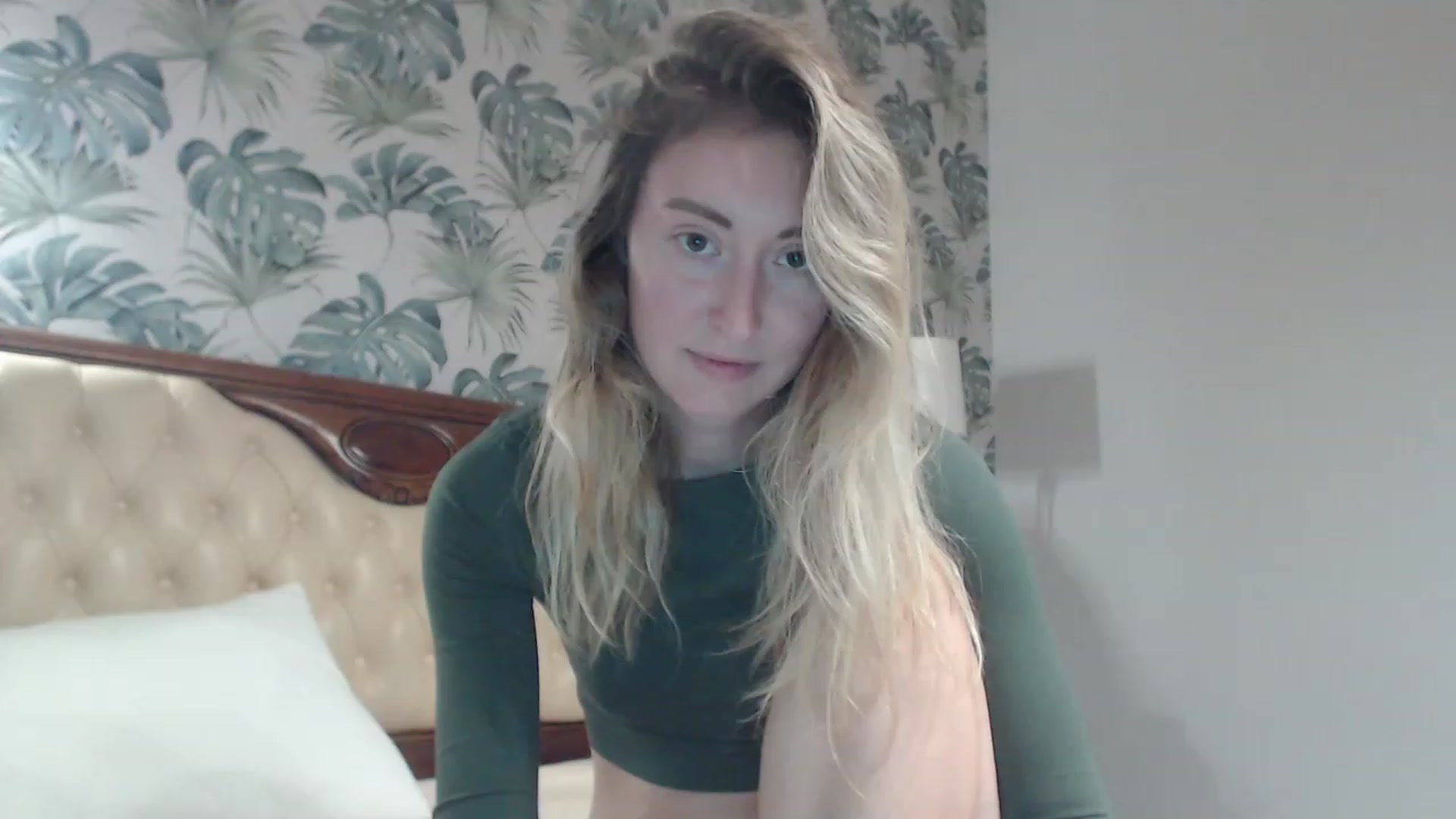 Gallery image thumbnail from Veronica_4u's myfreecams stream on, 10/23/2023, 16:04 image 12 of 20