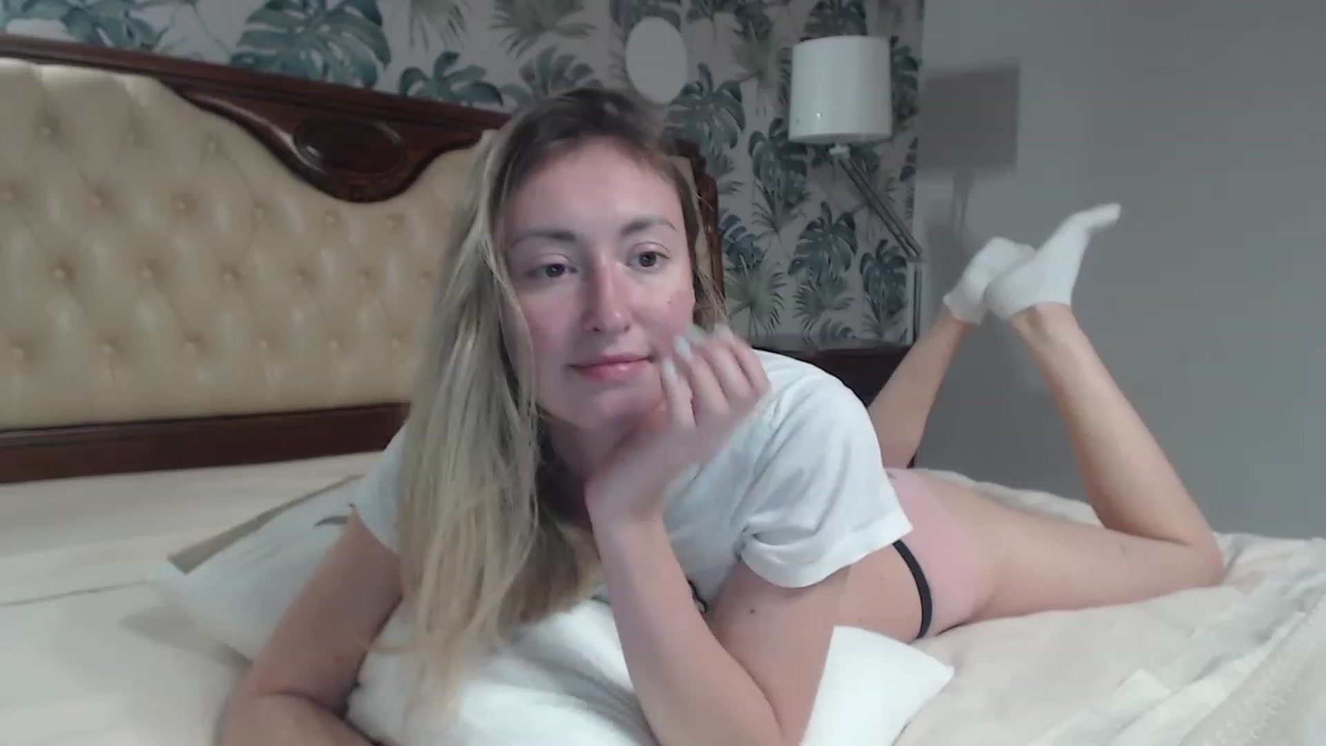 Gallery image thumbnail from Veronica_4u's myfreecams stream on, 10/26/2023, 16:04 image 14 of 20