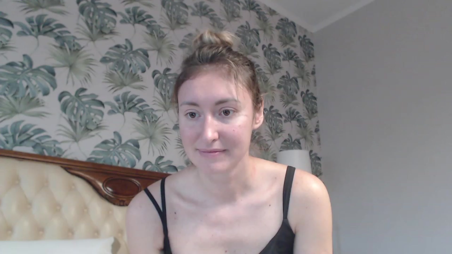 Gallery image thumbnail from Veronica_4u's myfreecams stream on, 11/04/2023, 08:56 image 13 of 20