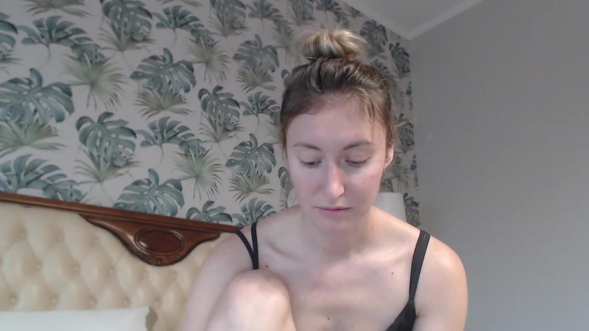 Gallery image thumbnail from Veronica_4u's myfreecams stream on, 11/04/2023, 08:56 image 7 of 20