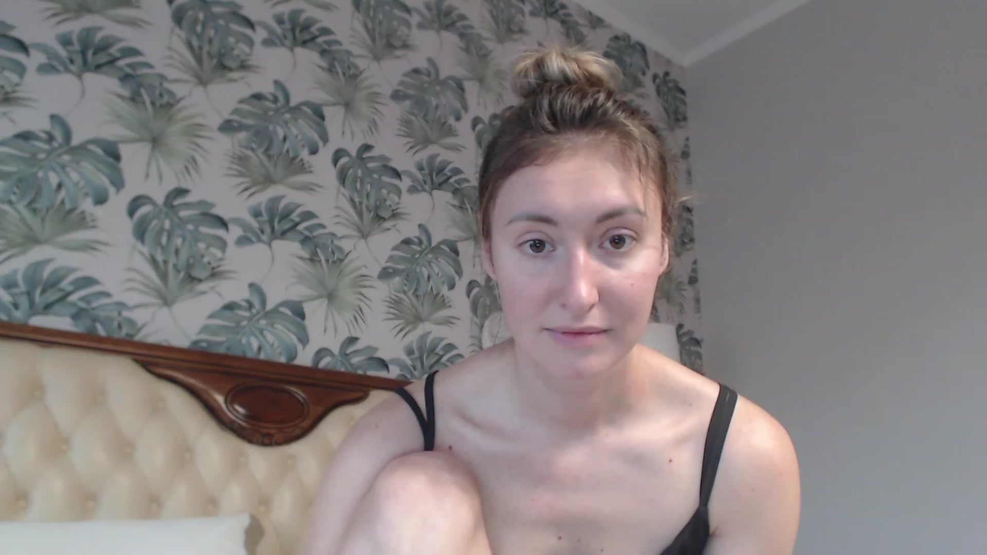 Gallery image thumbnail from Veronica_4u's myfreecams stream on, 11/04/2023, 08:56 image 1 of 20