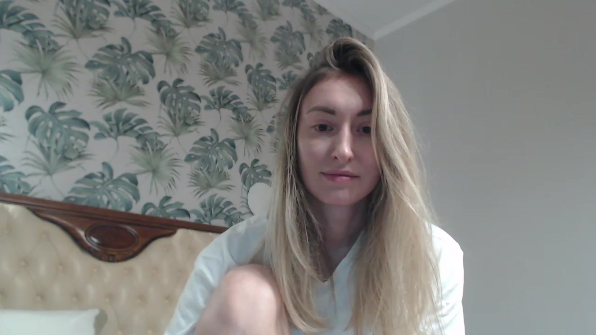 Gallery image thumbnail from Veronica_4u's myfreecams stream on, 11/09/2023, 18:09 image 10 of 20