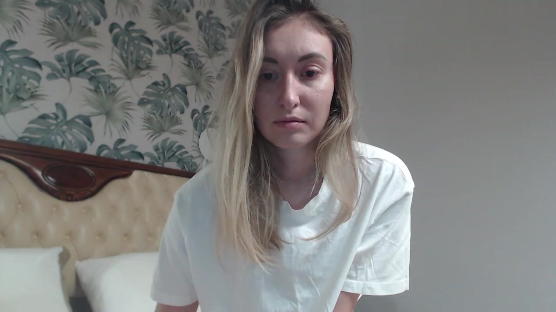 Gallery image thumbnail from Veronica_4u's myfreecams stream on, 11/10/2023, 16:10 image 5 of 20