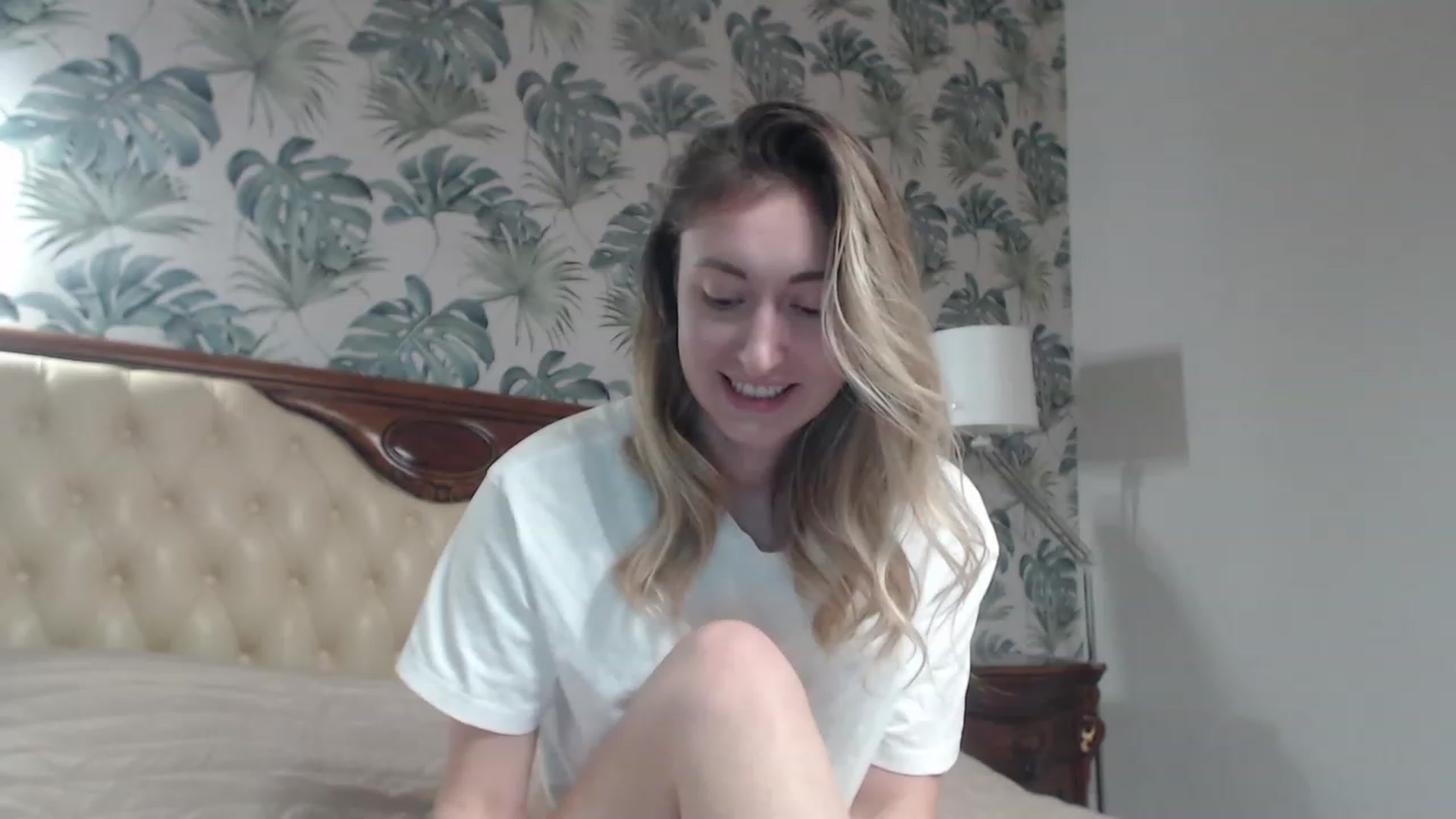 Gallery image thumbnail from Veronica_4u's myfreecams stream on, 11/16/2023, 17:59 image 9 of 20