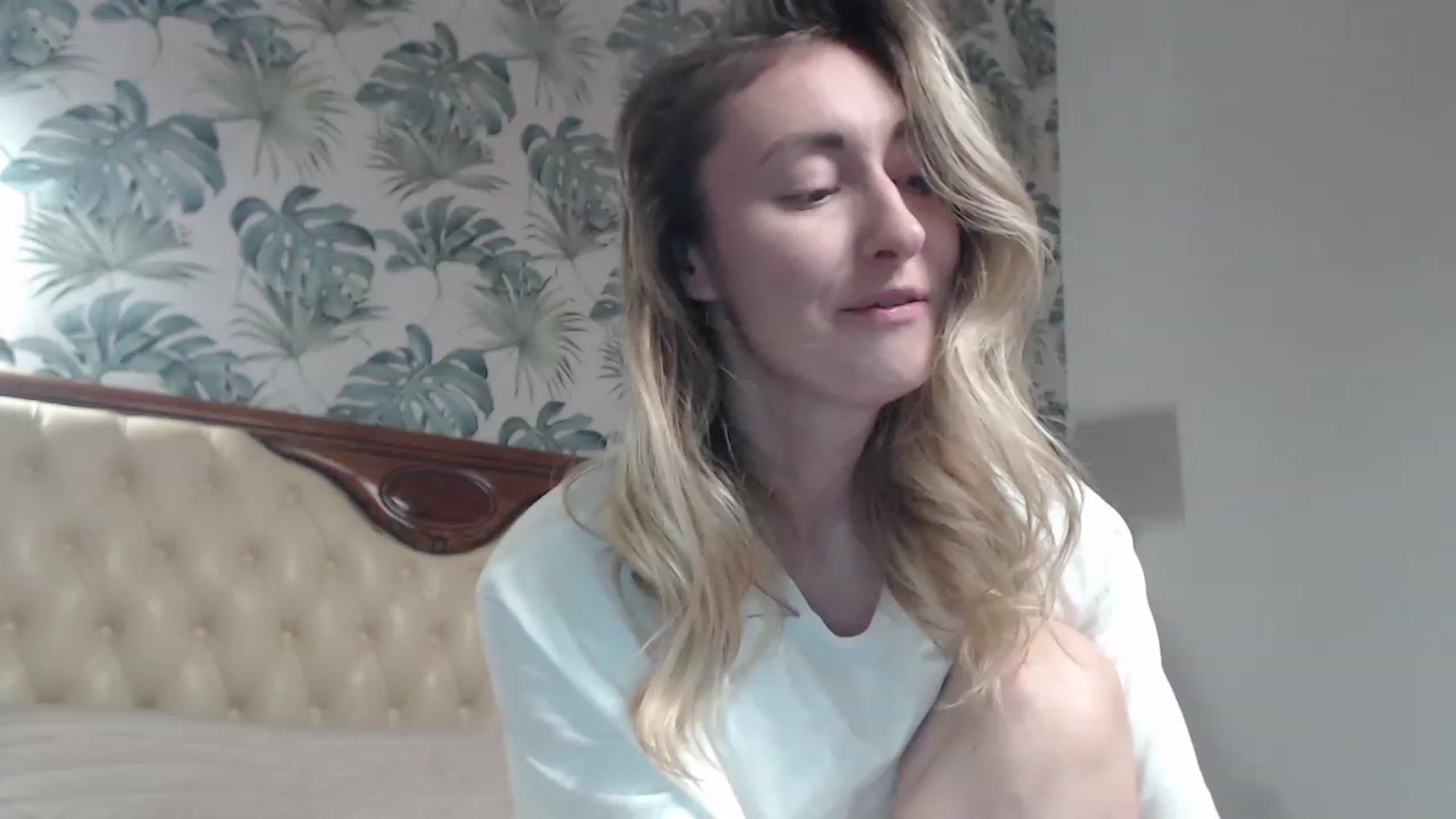 Gallery image thumbnail from Veronica_4u's myfreecams stream on, 11/16/2023, 17:59 image 2 of 20