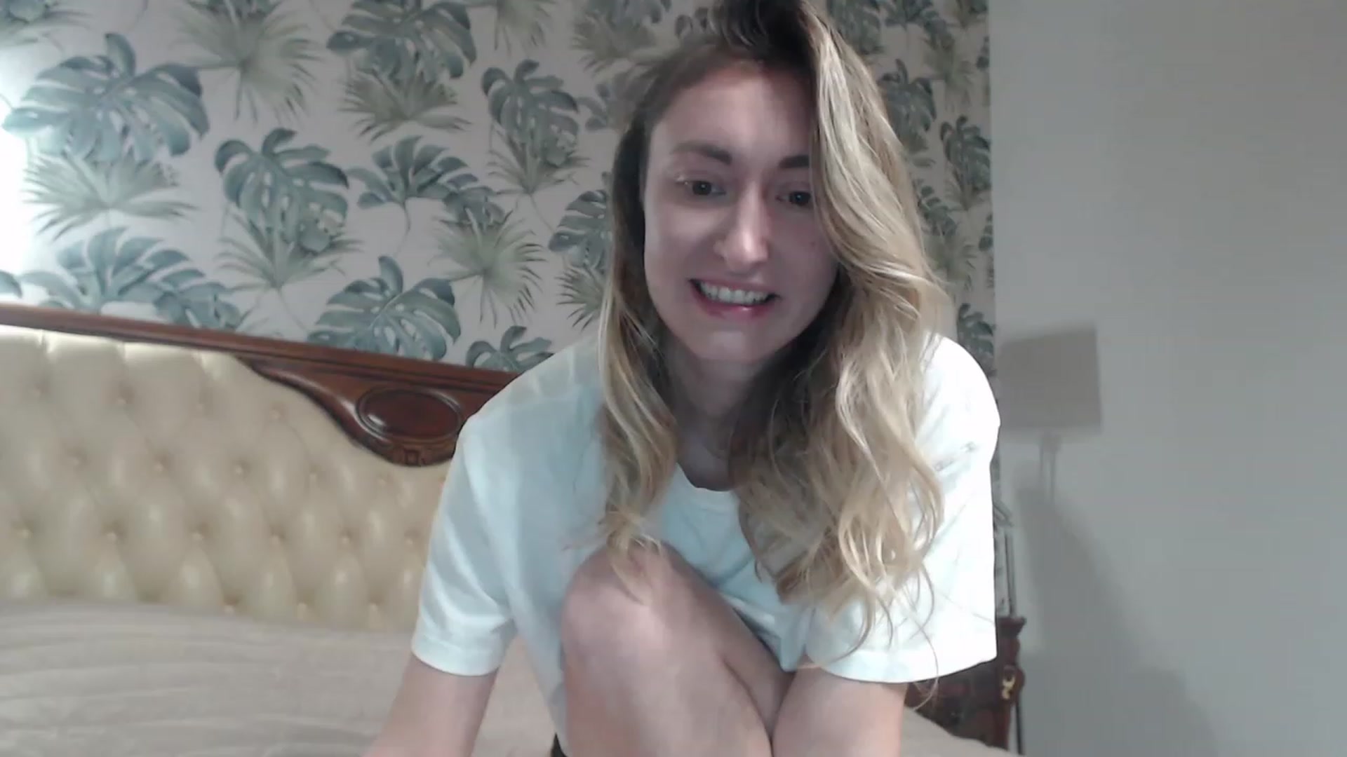 Gallery image thumbnail from Veronica_4u's myfreecams stream on, 11/16/2023, 17:59 image 16 of 20
