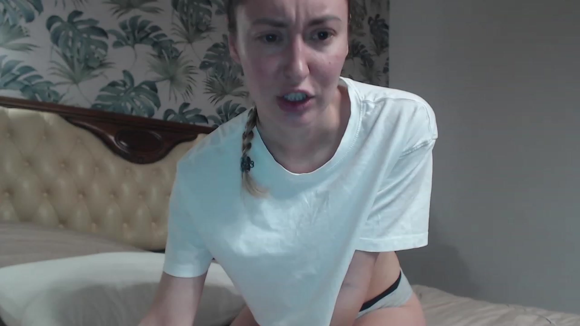 Gallery image thumbnail from Veronica_4u's myfreecams stream on, 11/17/2023, 19:03 image 17 of 20