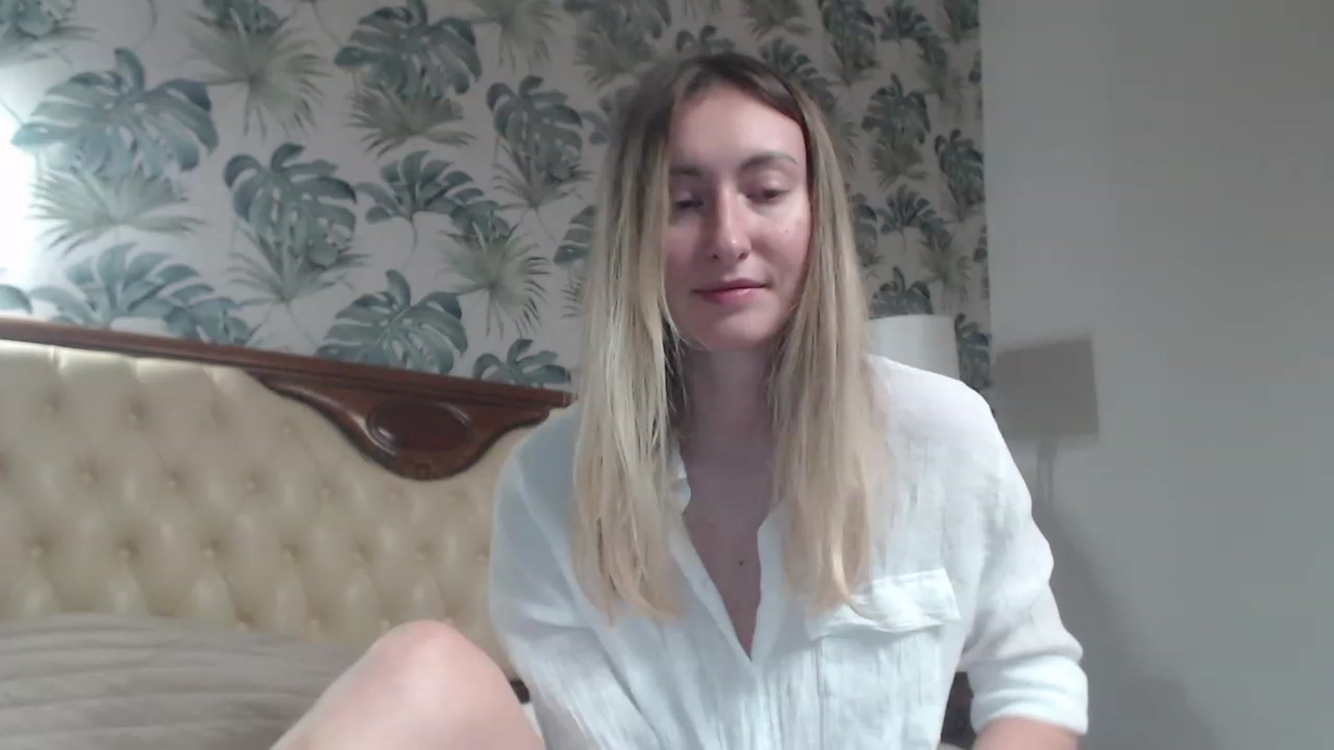 Gallery image thumbnail from Veronica_4u's myfreecams stream on, 11/20/2023, 17:27 image 7 of 20
