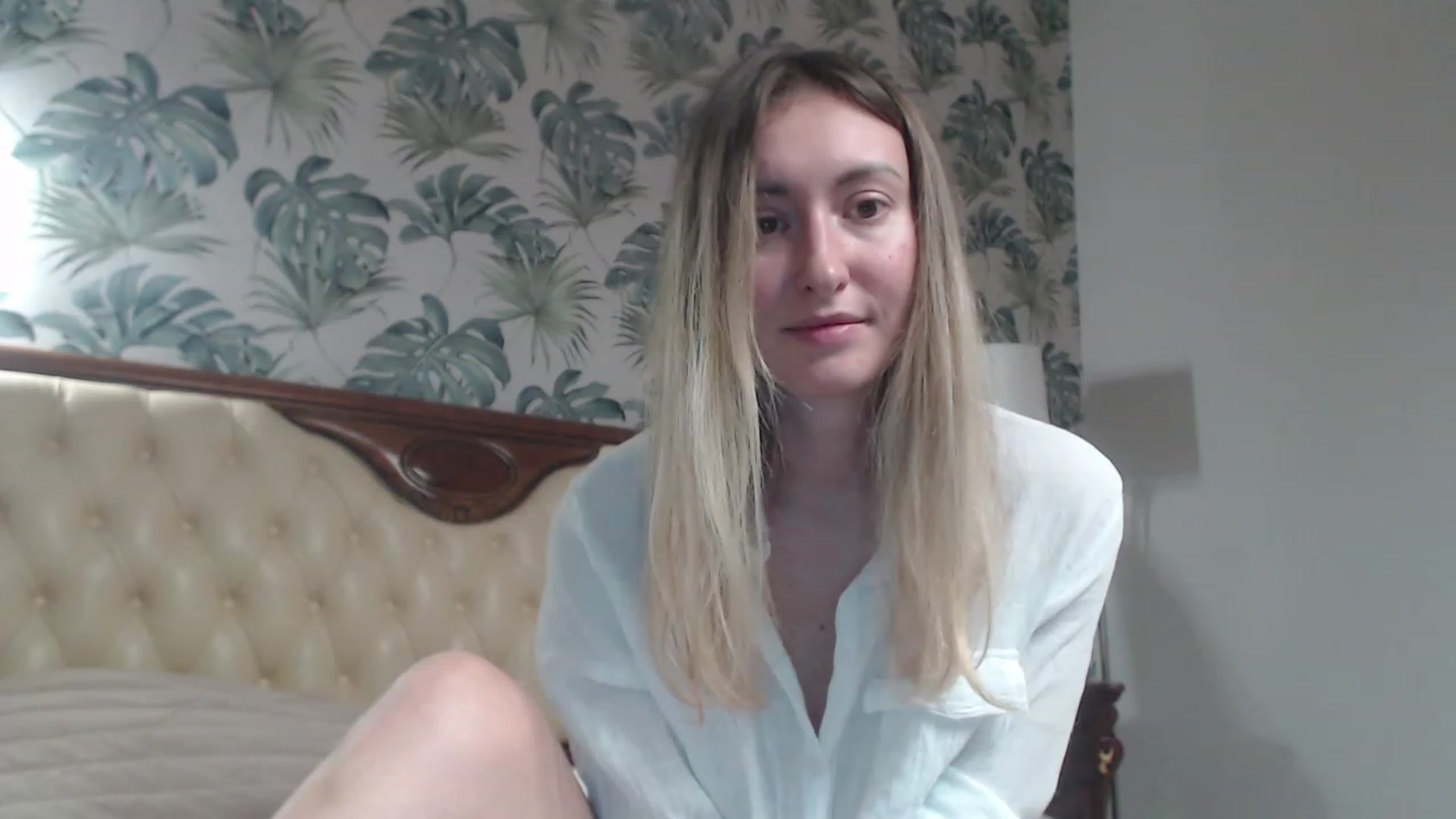 Gallery image thumbnail from Veronica_4u's myfreecams stream on, 11/20/2023, 17:27 image 6 of 20