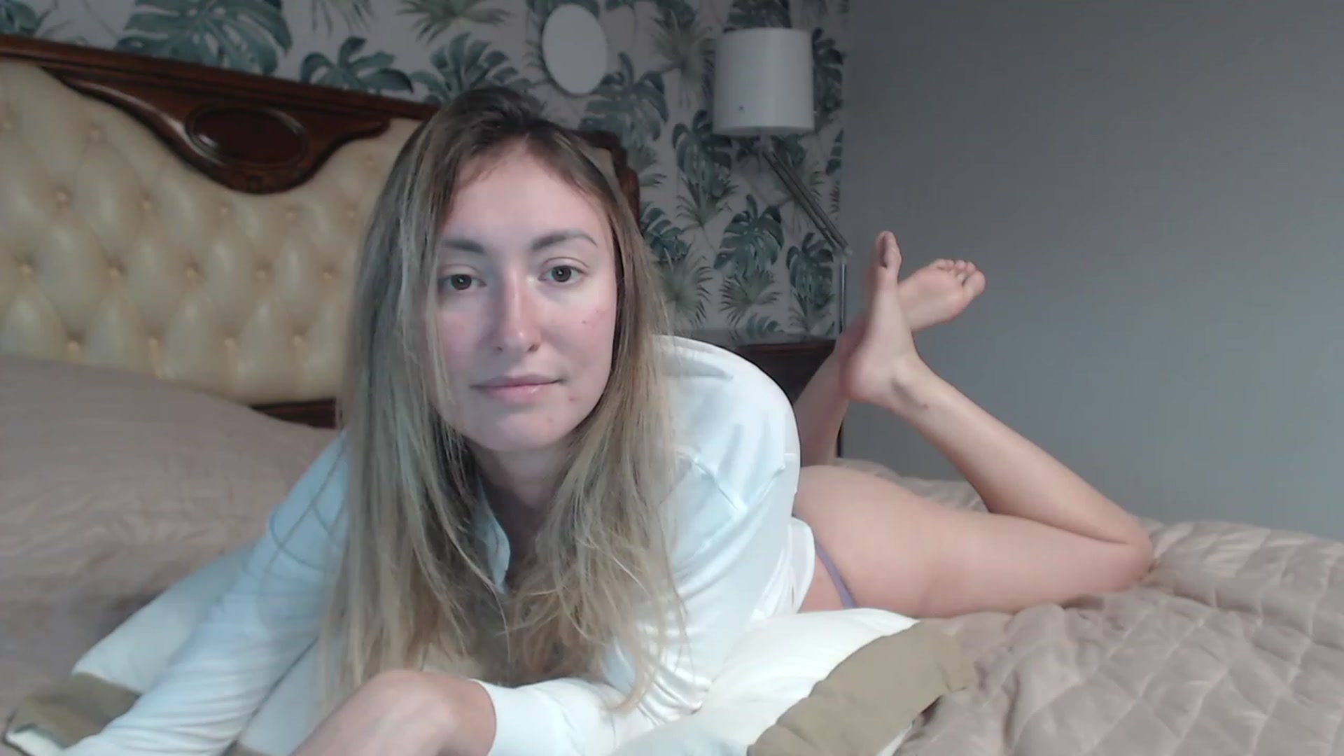 Gallery image thumbnail from Veronica_4u's myfreecams stream on, 12/03/2023, 13:39 image 18 of 20