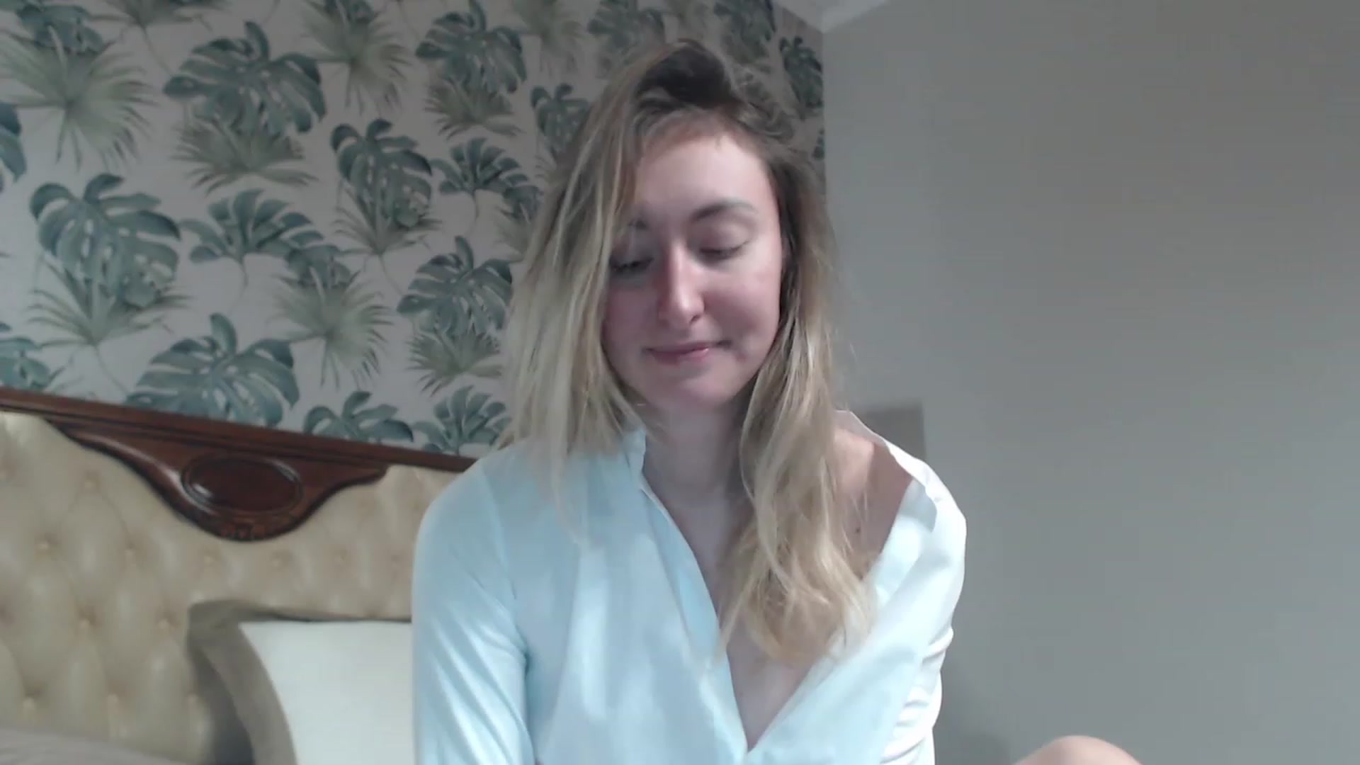 Gallery image thumbnail from Veronica_4u's myfreecams stream on, 12/03/2023, 15:46 image 4 of 20