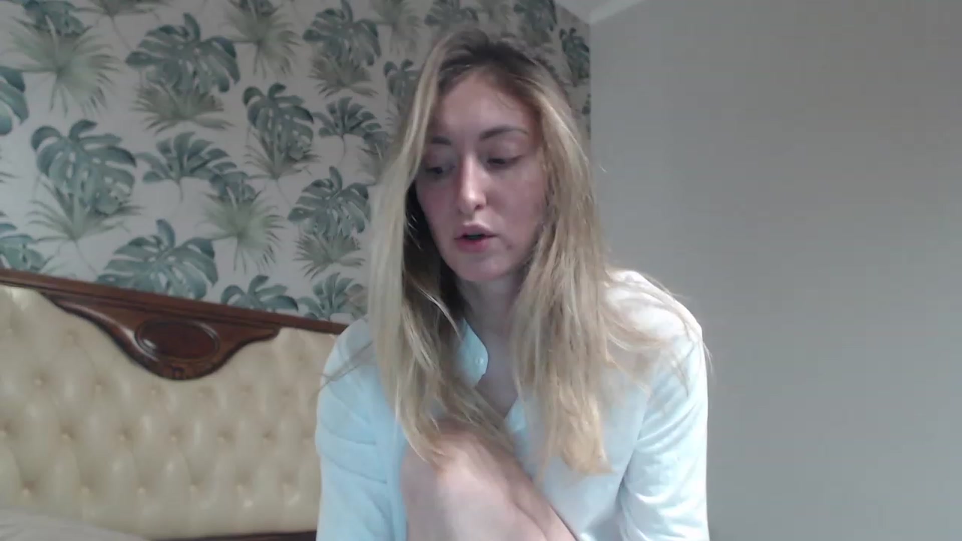 Gallery image thumbnail from Veronica_4u's myfreecams stream on, 12/03/2023, 15:46 image 17 of 20