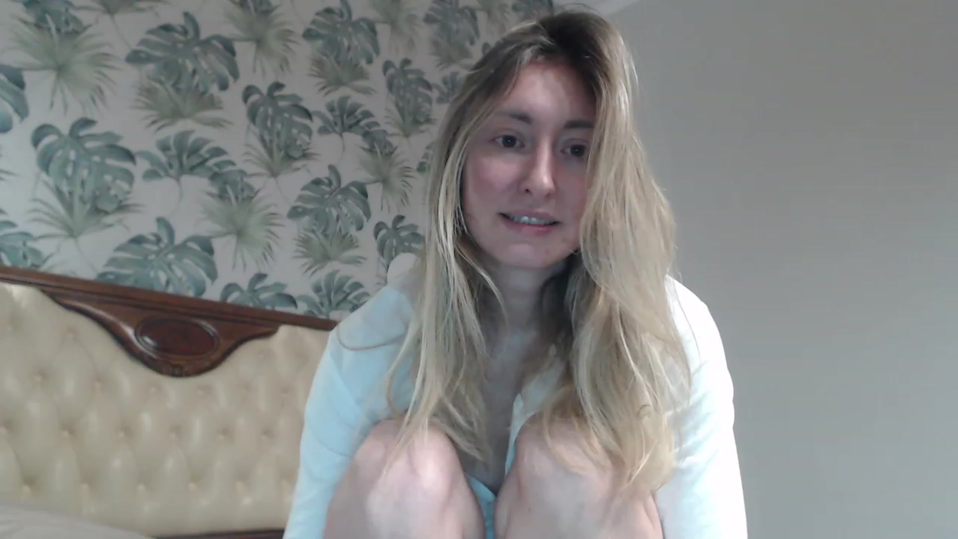 Gallery image thumbnail from Veronica_4u's myfreecams stream on, 12/03/2023, 15:46 image 19 of 20