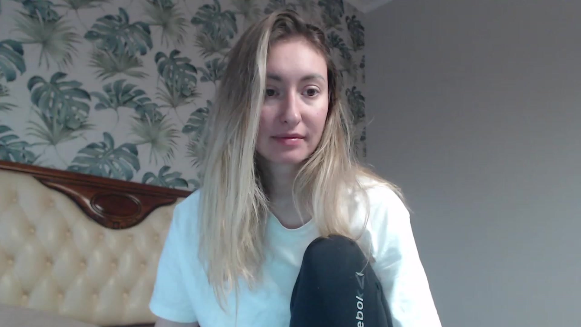Gallery image thumbnail from Veronica_4u's myfreecams stream on, 12/04/2023, 07:46 image 16 of 20