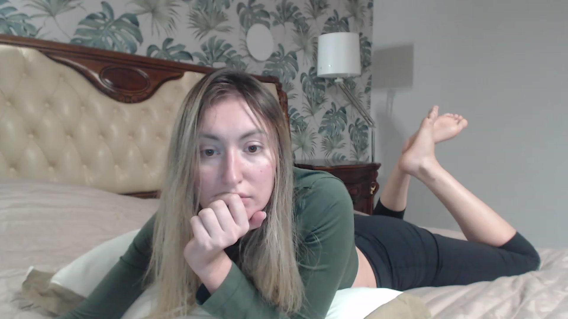 Gallery image thumbnail from Veronica_4u's myfreecams stream on, 12/06/2023, 18:40 image 6 of 20