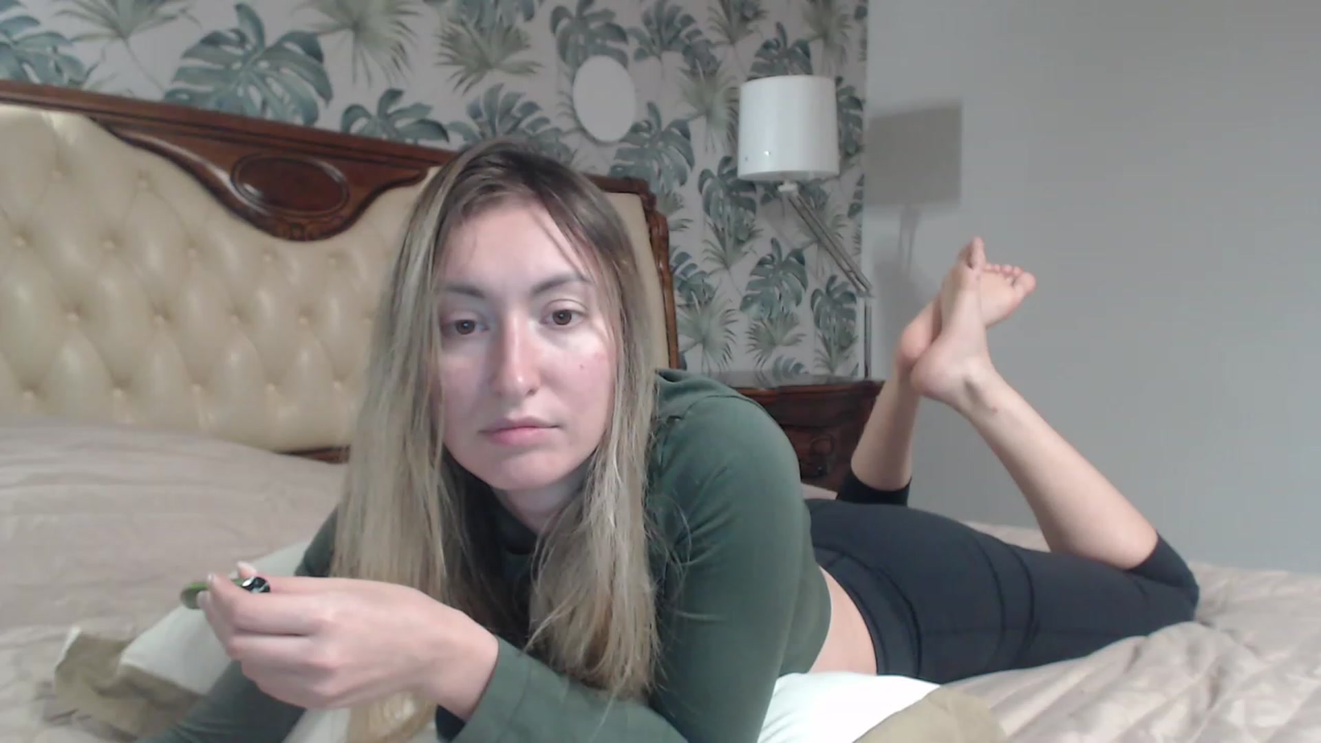 Gallery image thumbnail from Veronica_4u's myfreecams stream on, 12/06/2023, 18:40 image 3 of 20