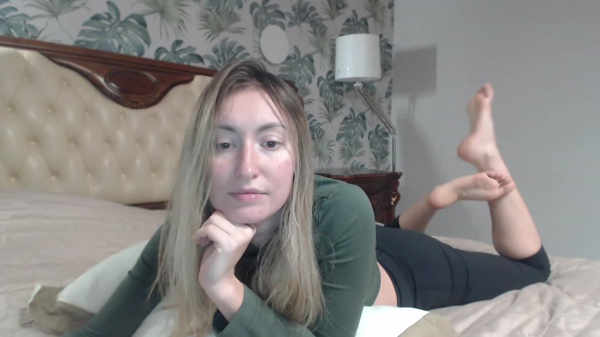 Gallery image thumbnail from Veronica_4u's myfreecams stream on, 12/06/2023, 18:40 image 2 of 20