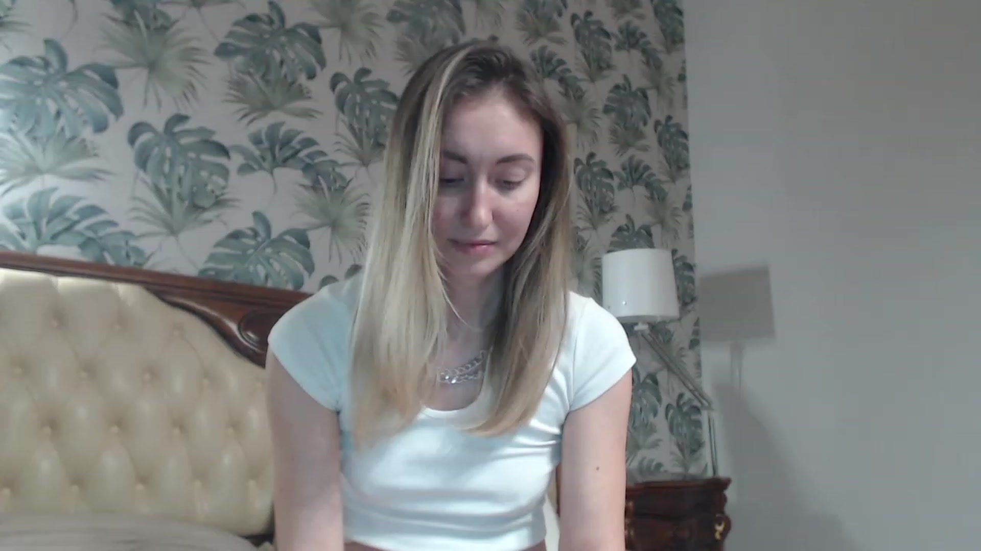 Gallery image thumbnail from Veronica_4u's myfreecams stream on, 12/10/2023, 18:35 image 7 of 20