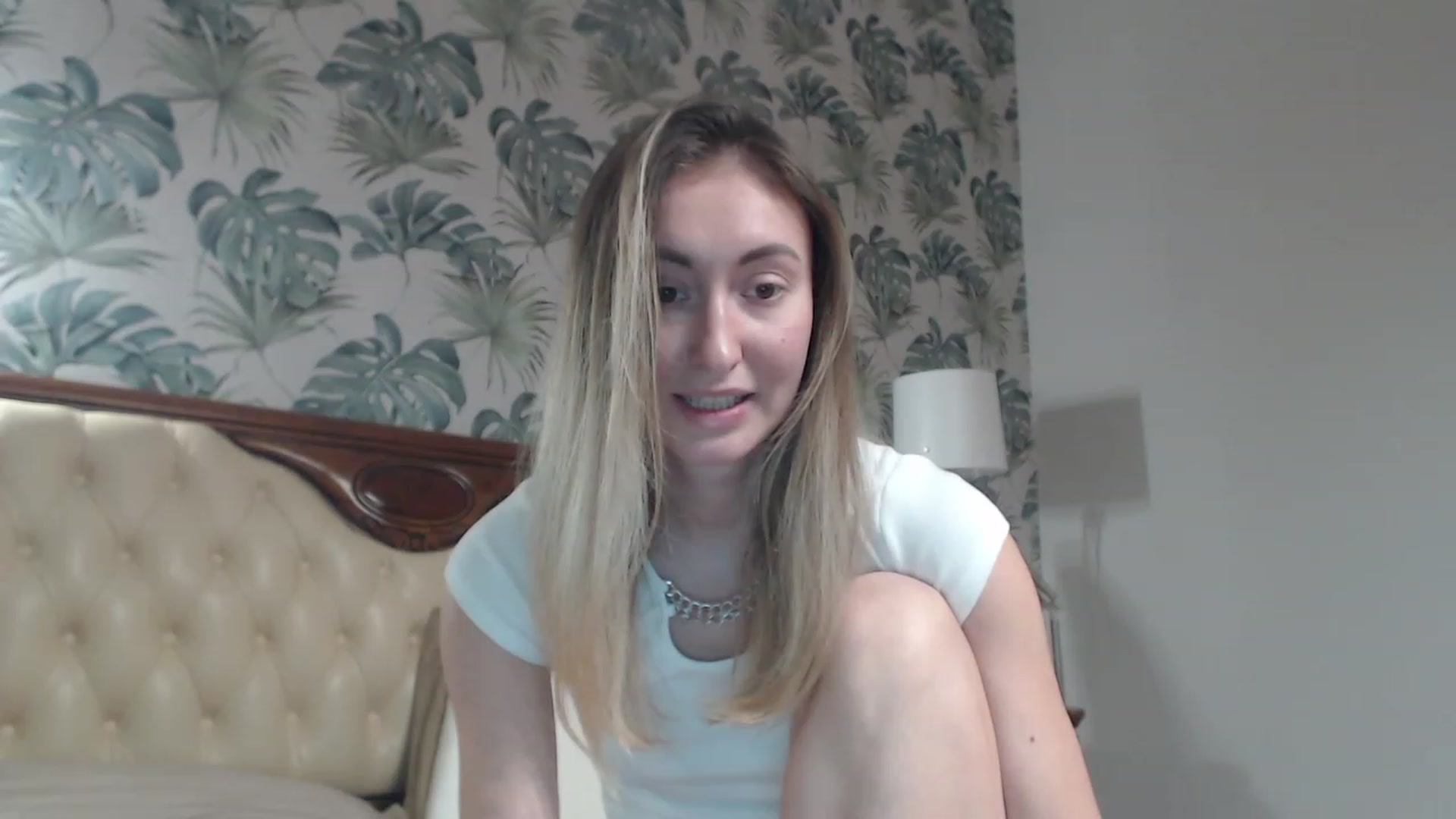 Gallery image thumbnail from Veronica_4u's myfreecams stream on, 12/10/2023, 18:35 image 11 of 20