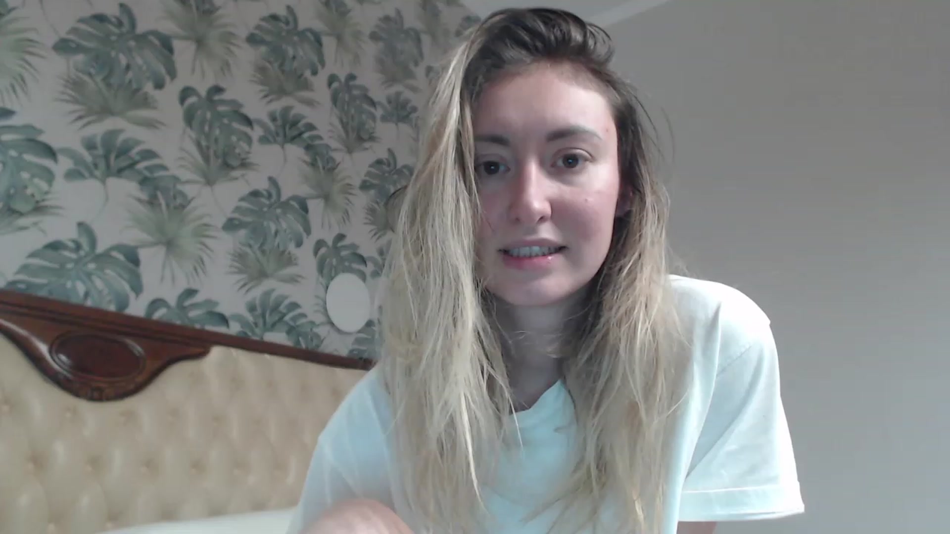 Gallery image thumbnail from Veronica_4u's myfreecams stream on, 12/16/2023, 16:39 image 13 of 20