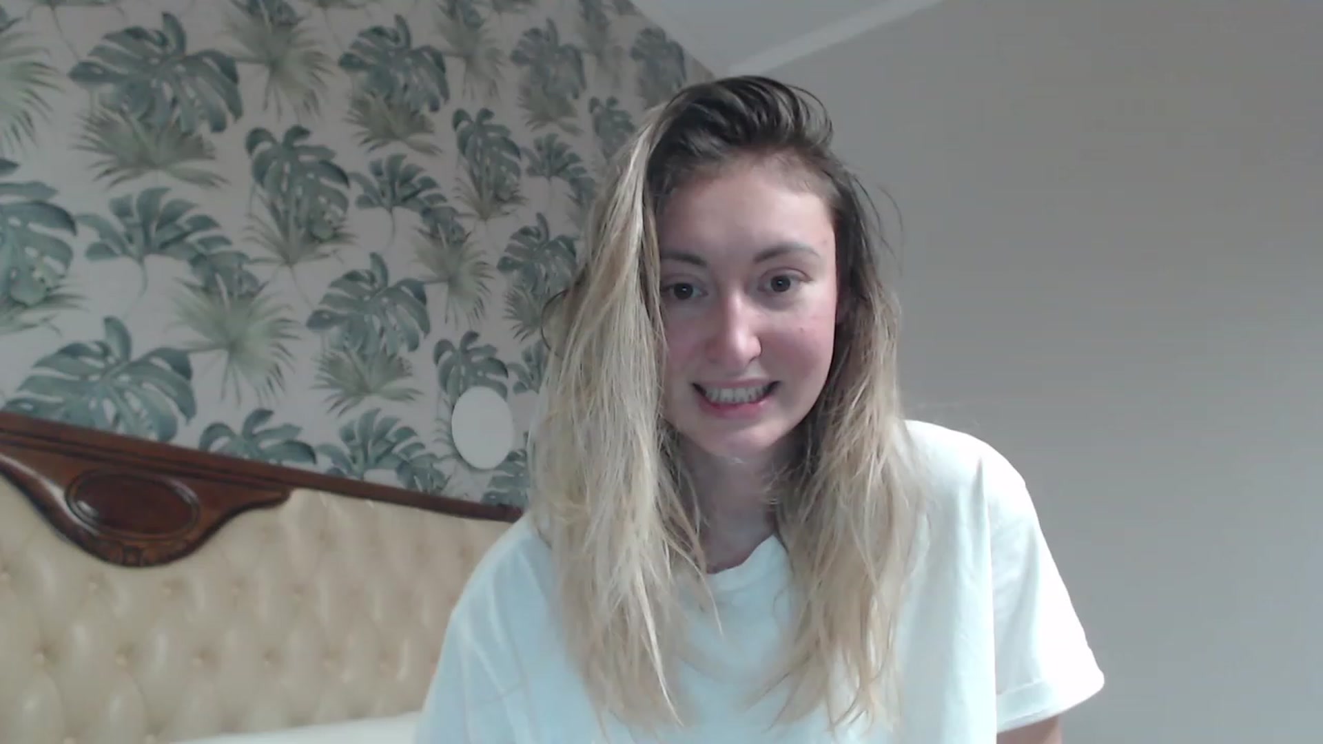 Gallery image thumbnail from Veronica_4u's myfreecams stream on, 12/16/2023, 16:39 image 7 of 20
