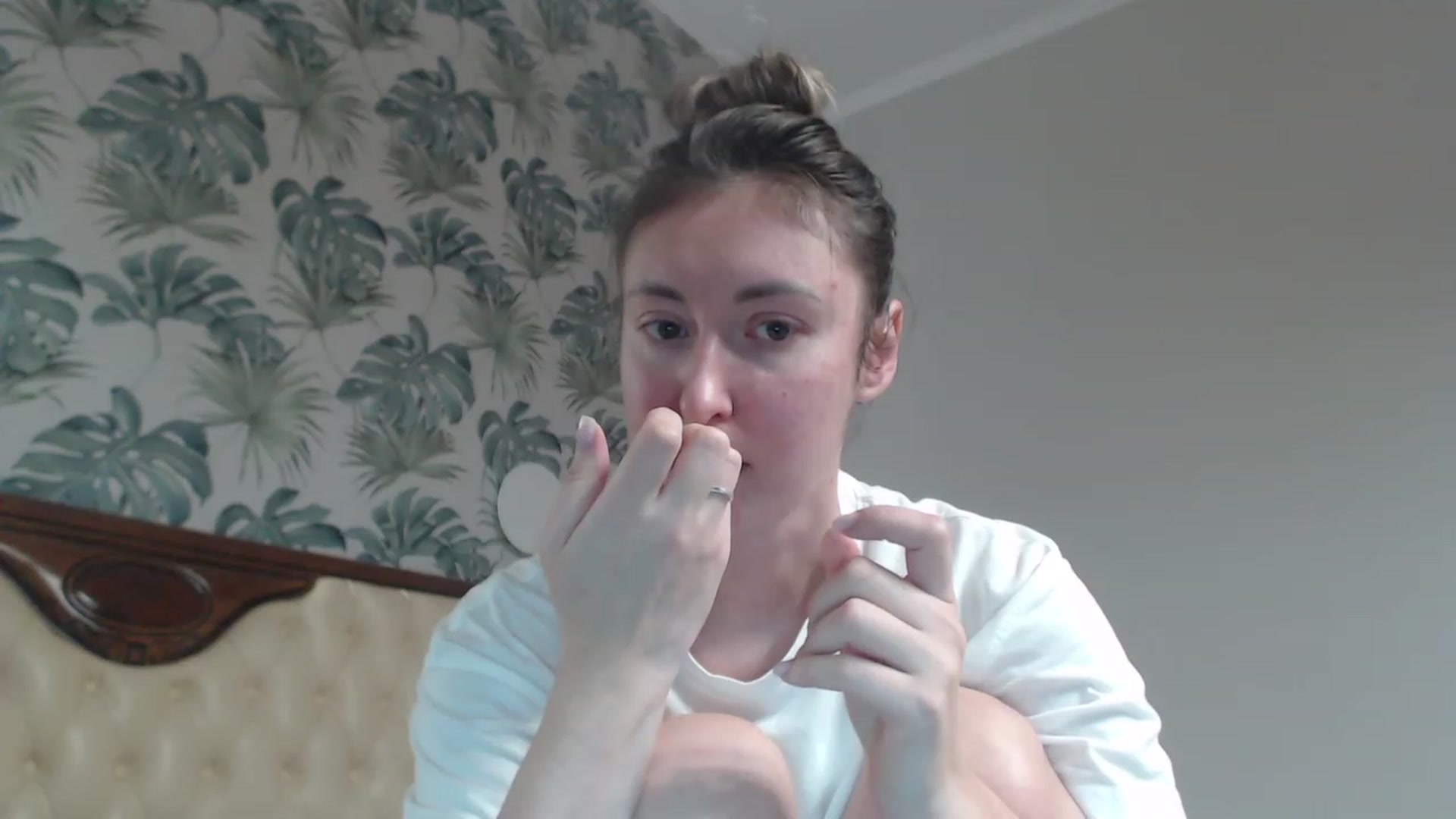 Gallery image thumbnail from Veronica_4u's myfreecams stream on, 12/16/2023, 17:57 image 13 of 20