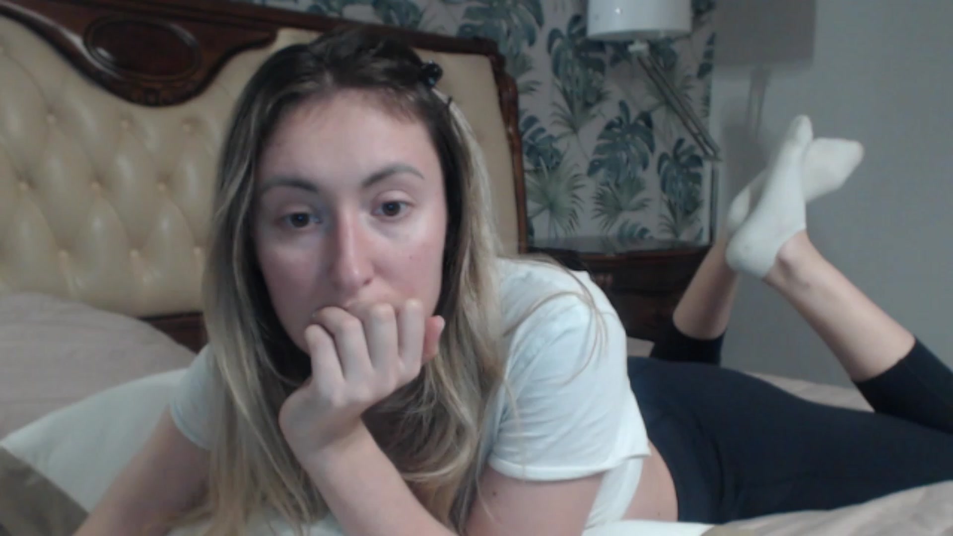 Gallery image thumbnail from Veronica_4u's myfreecams stream on, 12/29/2023, 17:17 image 5 of 20