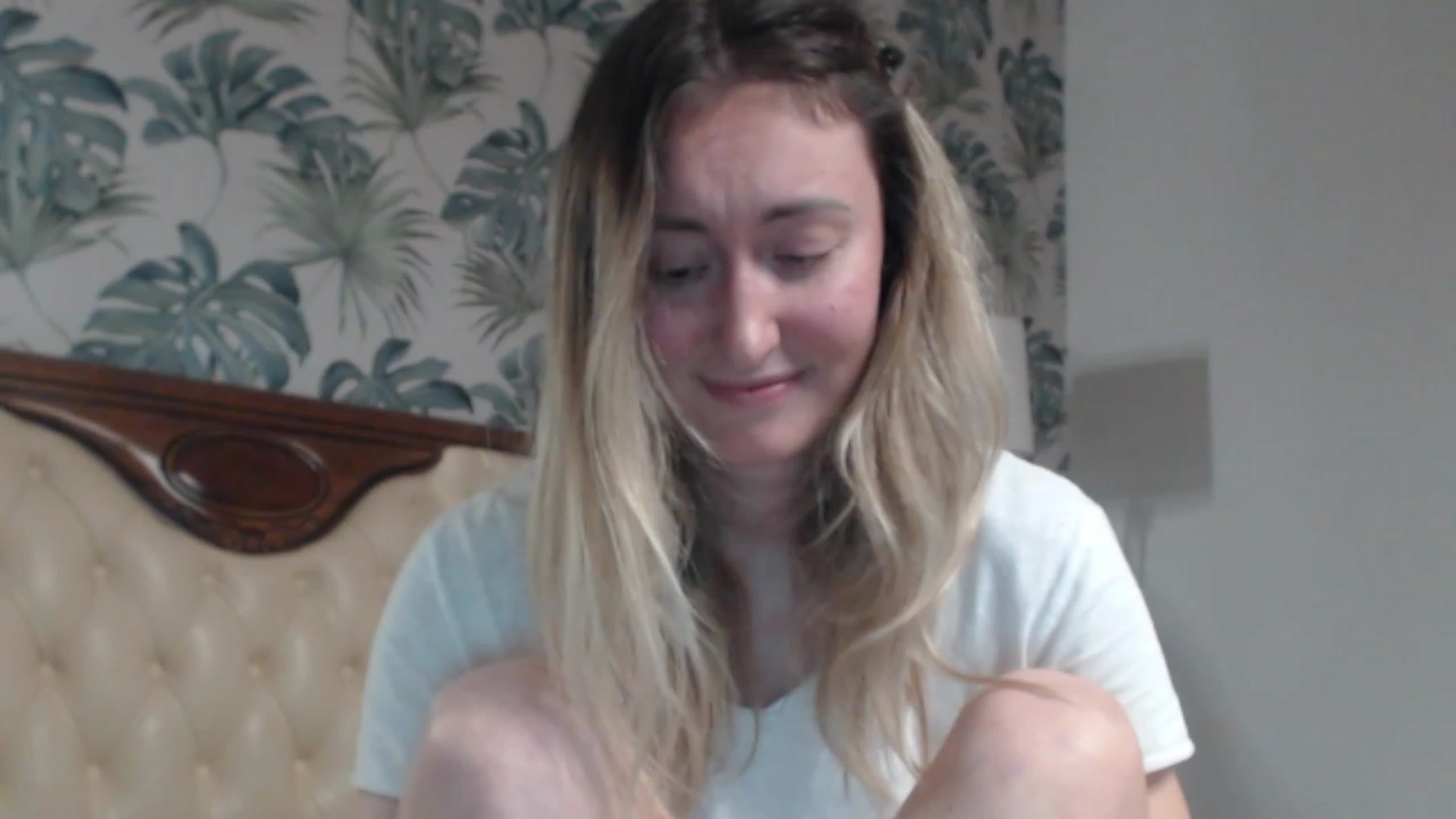 Gallery image thumbnail from Veronica_4u's myfreecams stream on, 12/29/2023, 18:27 image 18 of 20