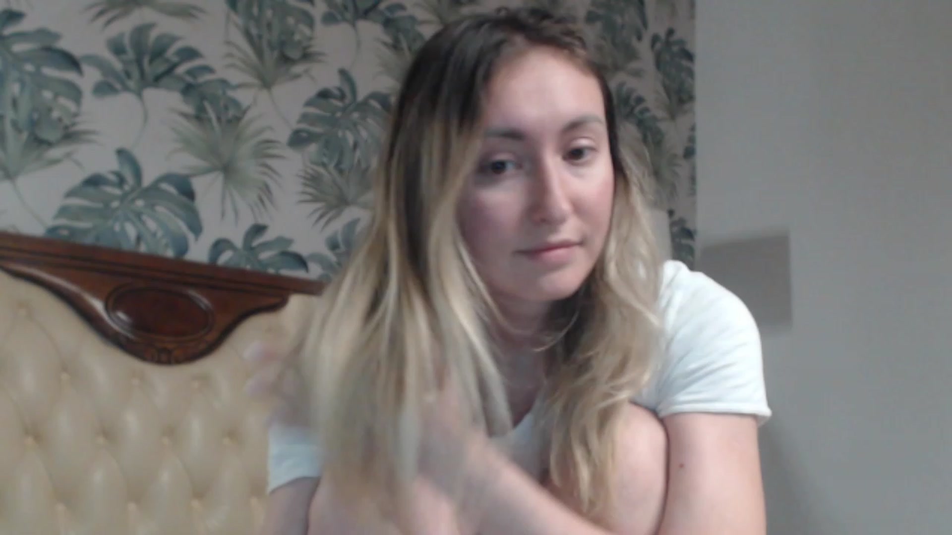 Gallery image thumbnail from Veronica_4u's myfreecams stream on, 12/29/2023, 18:27 image 8 of 20